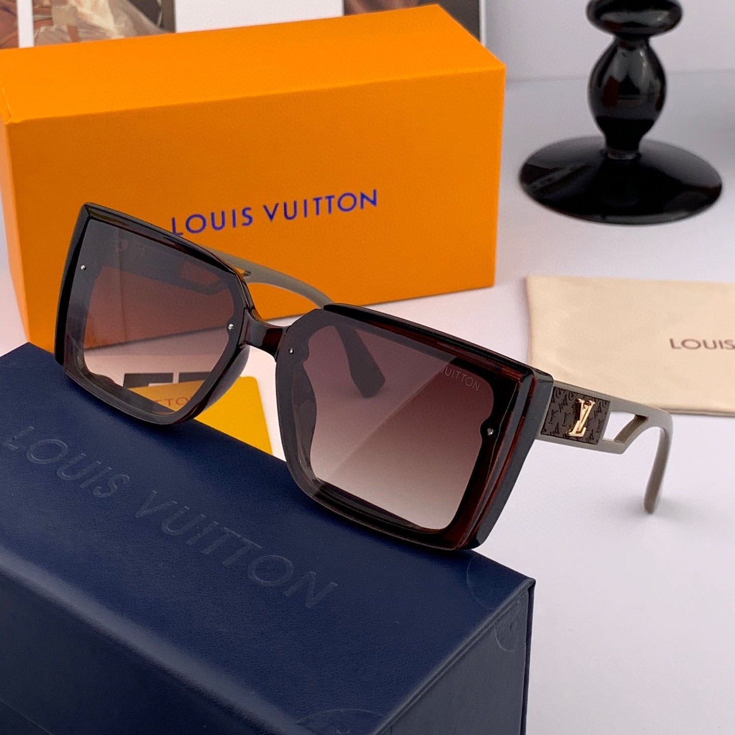 SQUARE SUNGLASSES L4310 IN ACETATE - Black