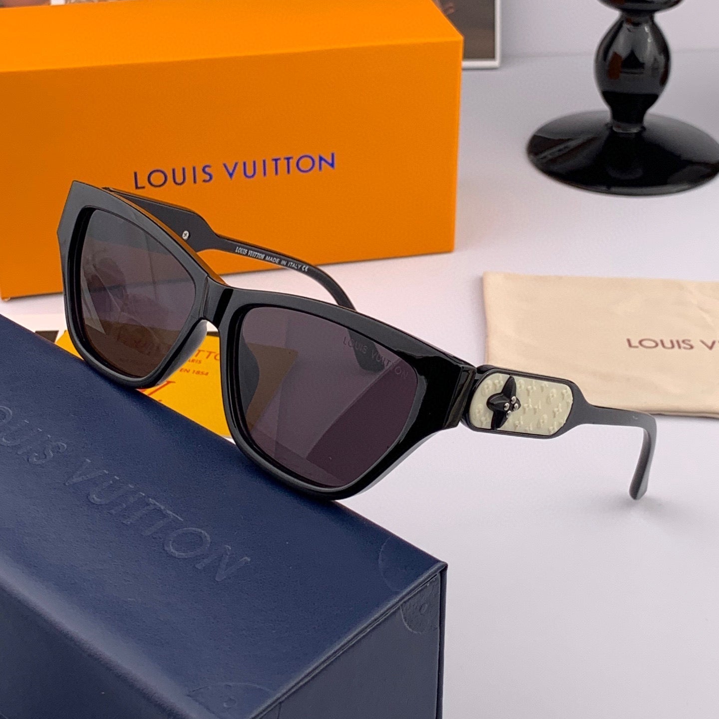 CAT EYE SUNGLASSES L6220 IN ACETATE - Black