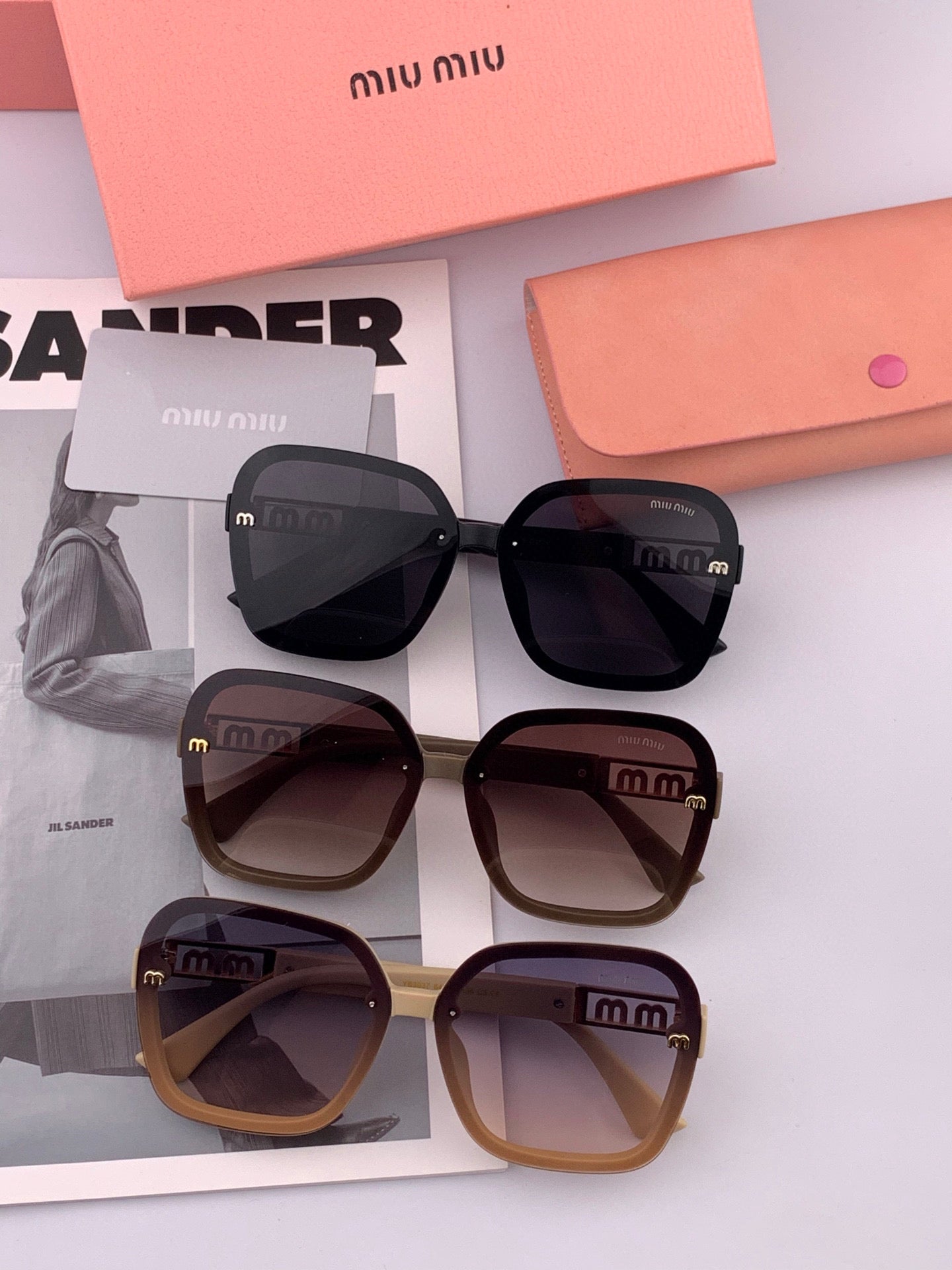 RUNWAY SQUARE SUNGLASSES M7303 IN ACETATE - Beige
