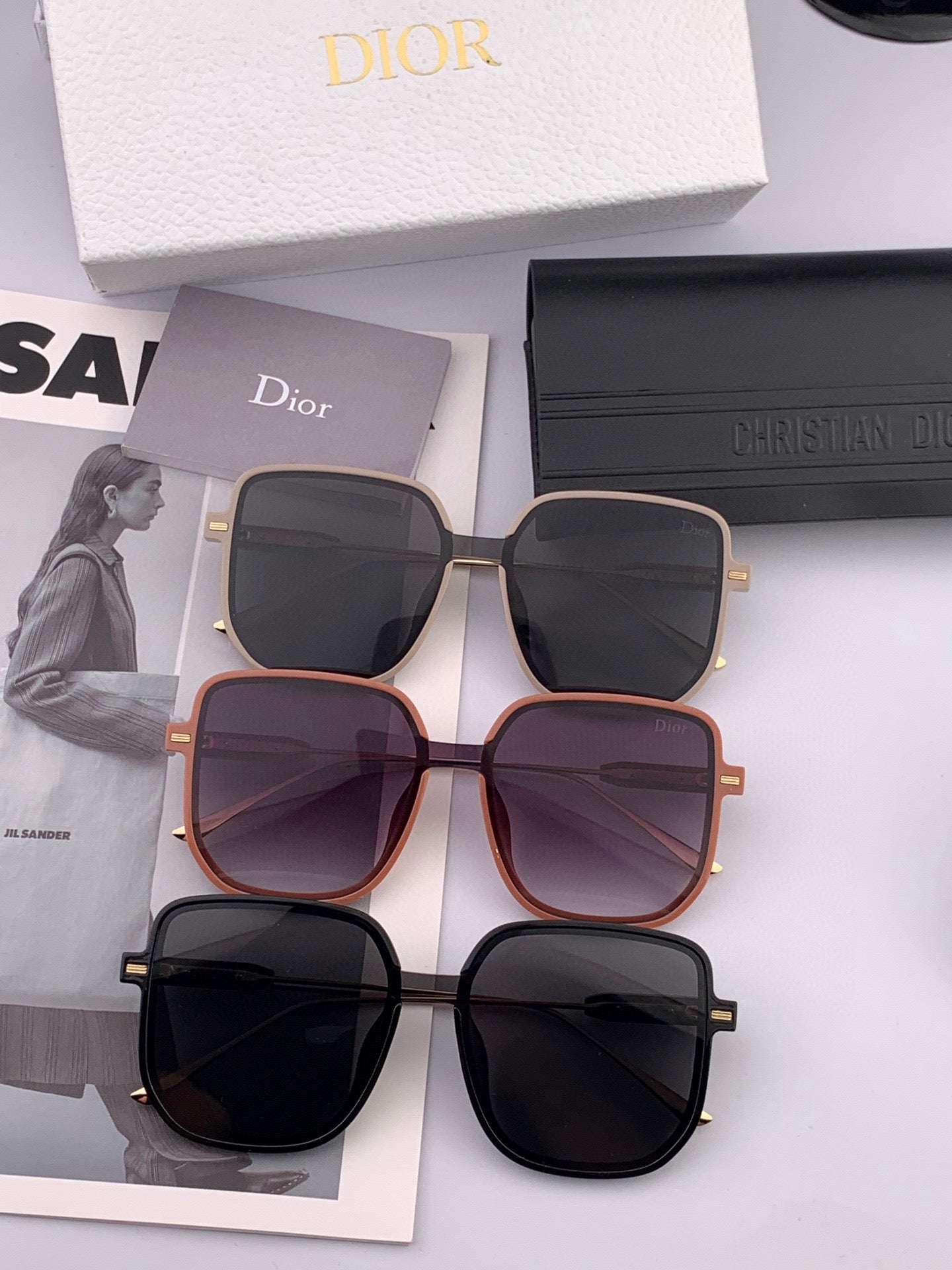 MONTAIGNE SUNGLASS D288 IN METAL - Black