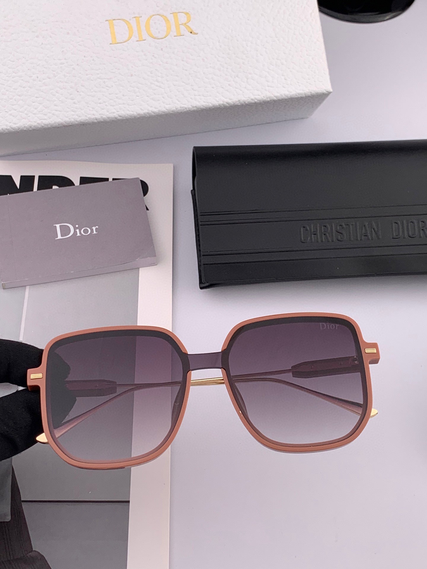 MONTAIGNE SUNGLASS D288 IN METAL - Black