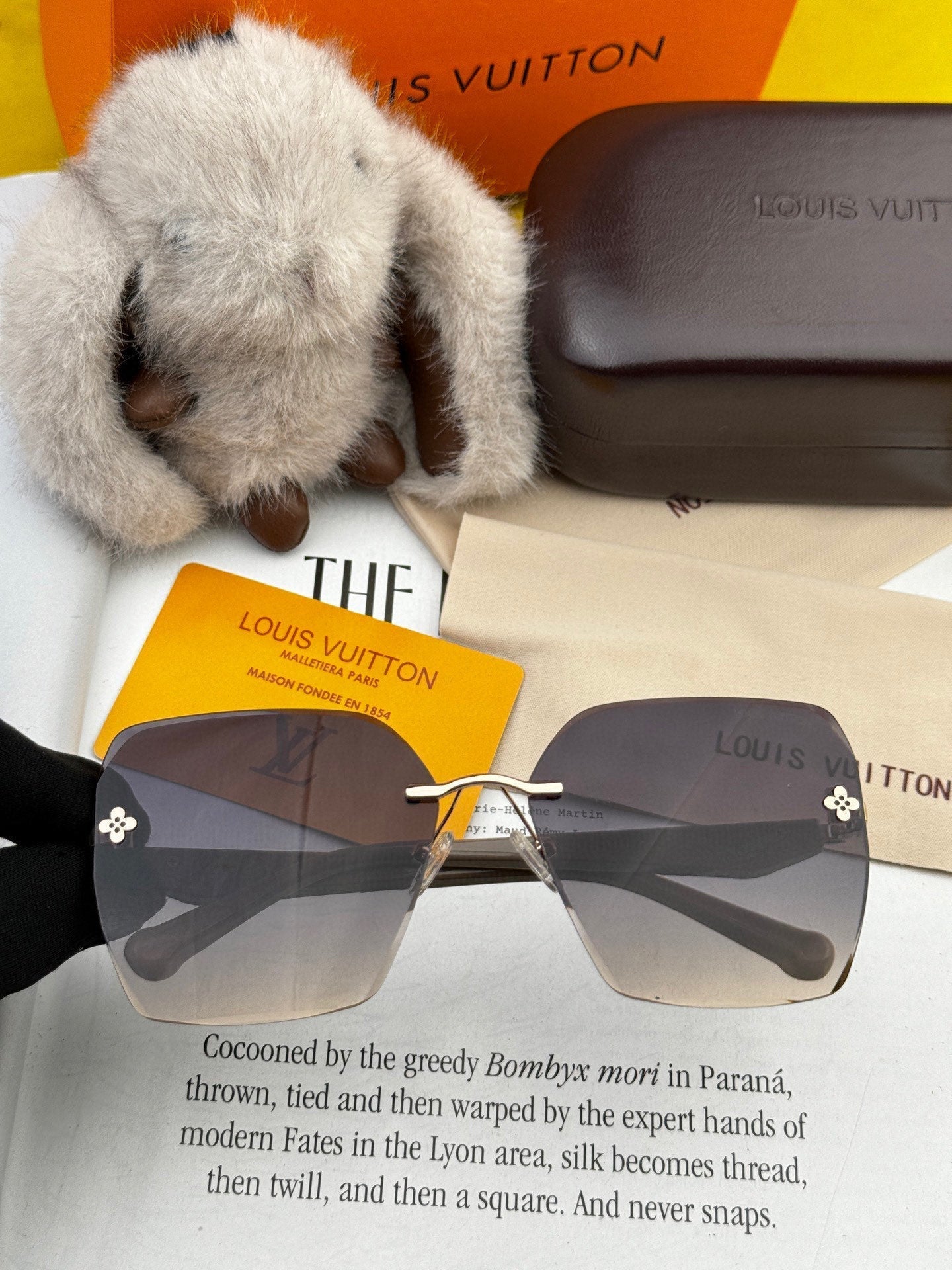 SQUARE SUNGLASSES L8612 IN ACETATE - Black