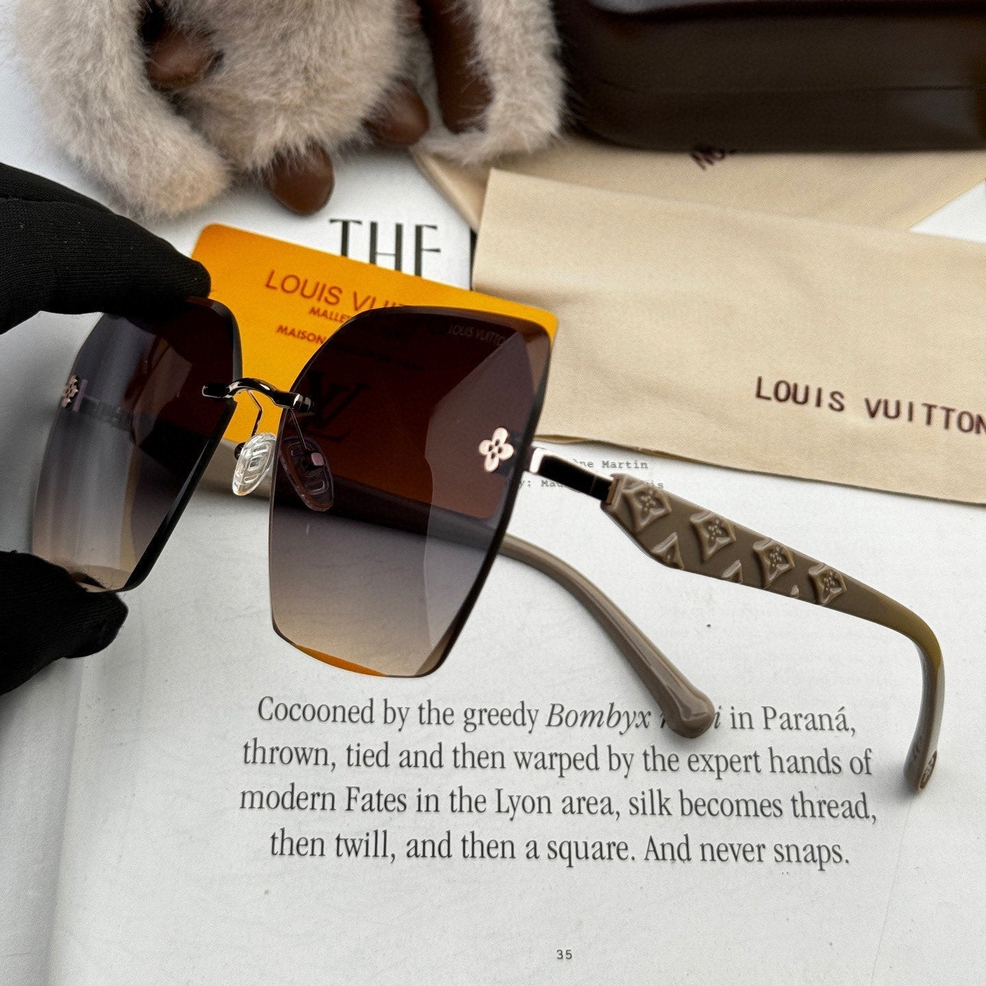 SQUARE SUNGLASSES L8612 IN ACETATE - Black