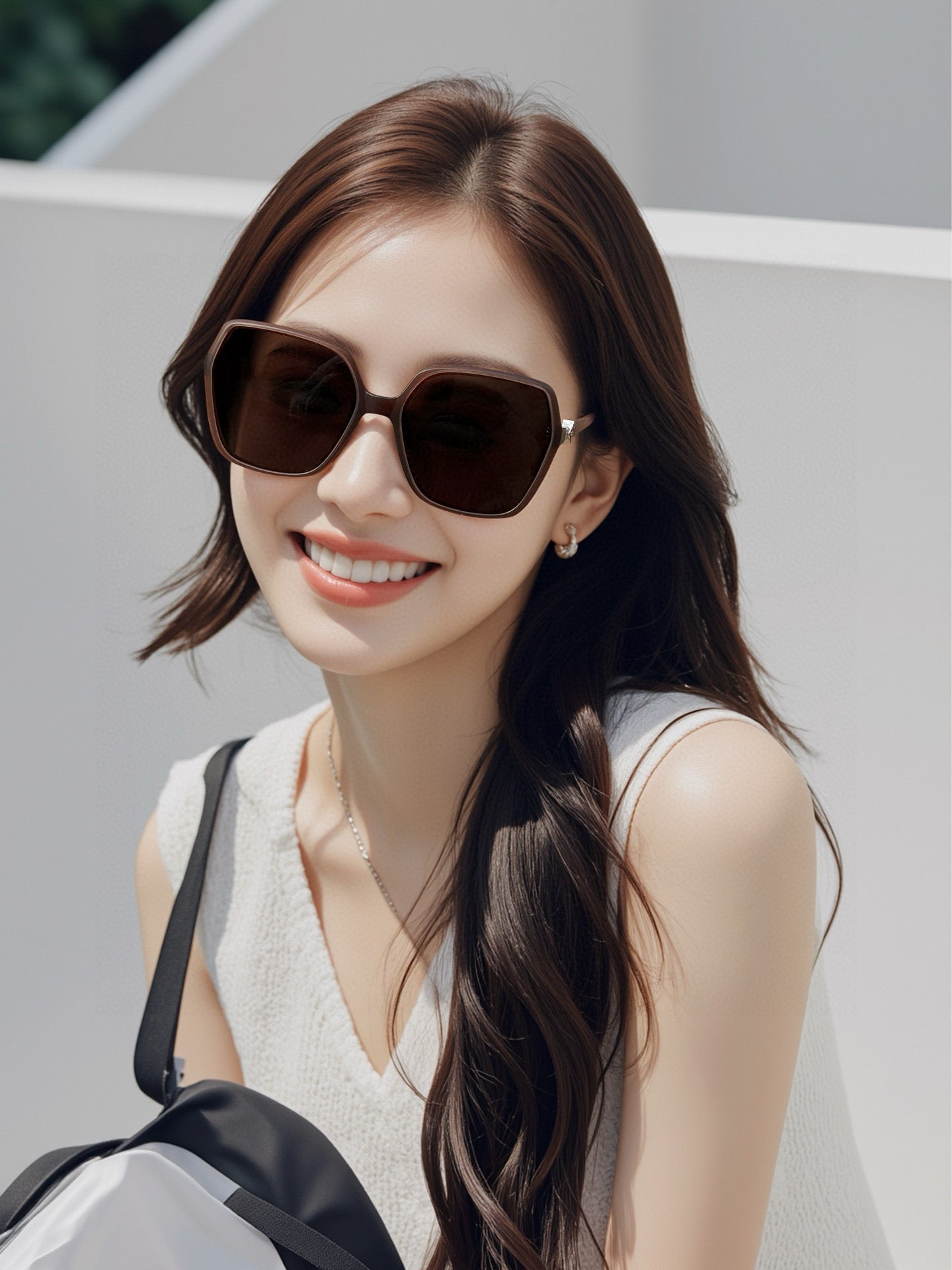 SQUARE SUNGLASSES L4612 IN ACETATE - Black