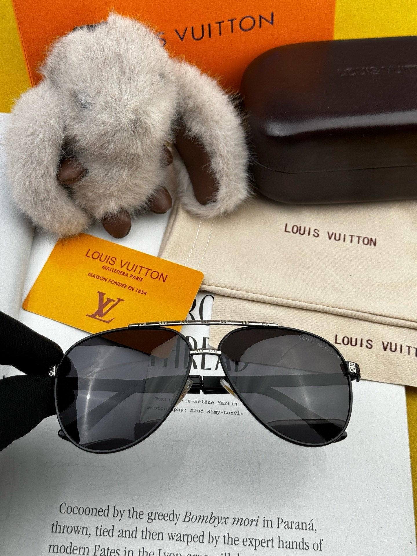 PILOT SUNGLASSES L66 IN BLACK METAL - Small