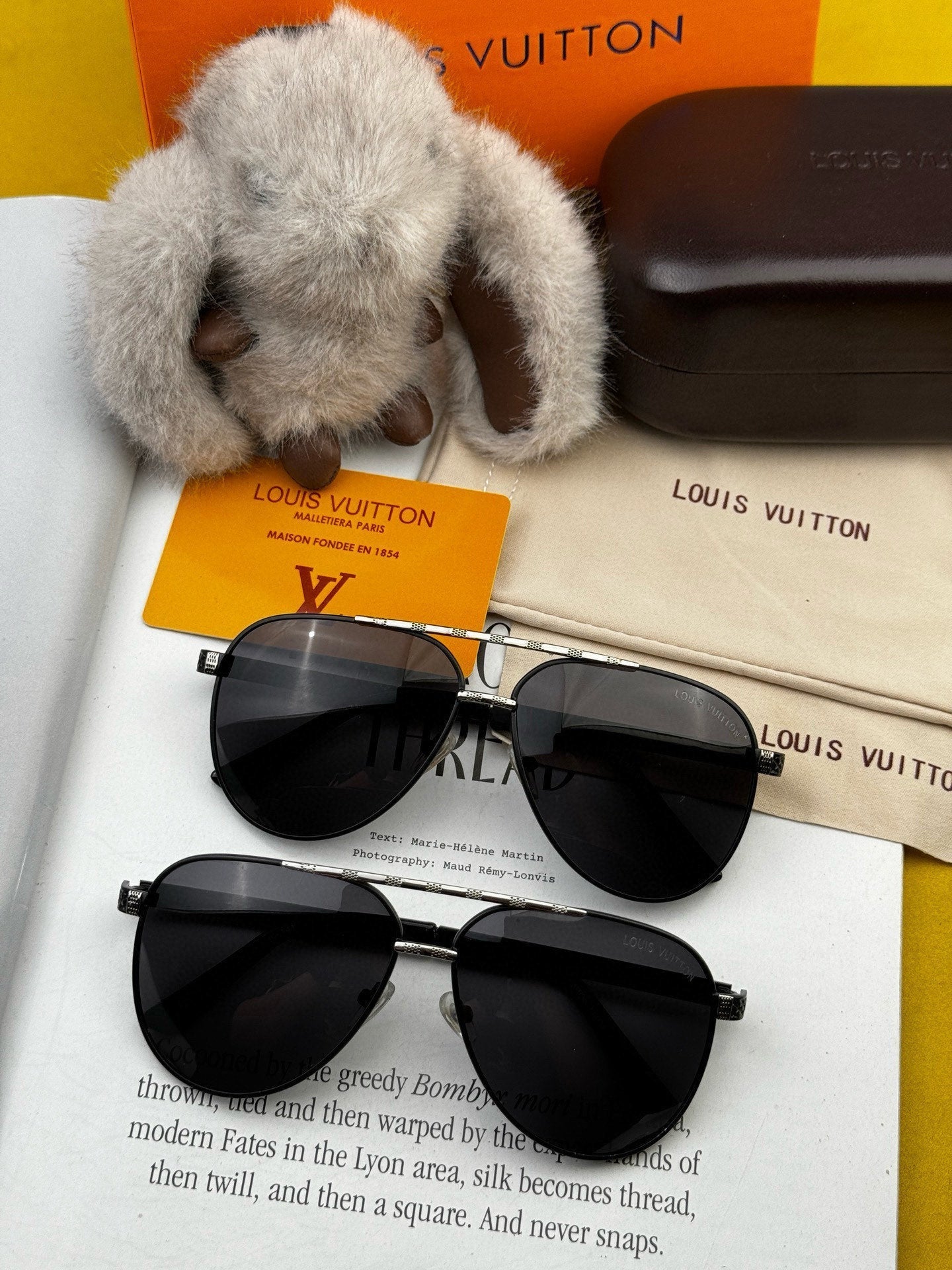 PILOT SUNGLASSES L66 IN BLACK METAL - Small