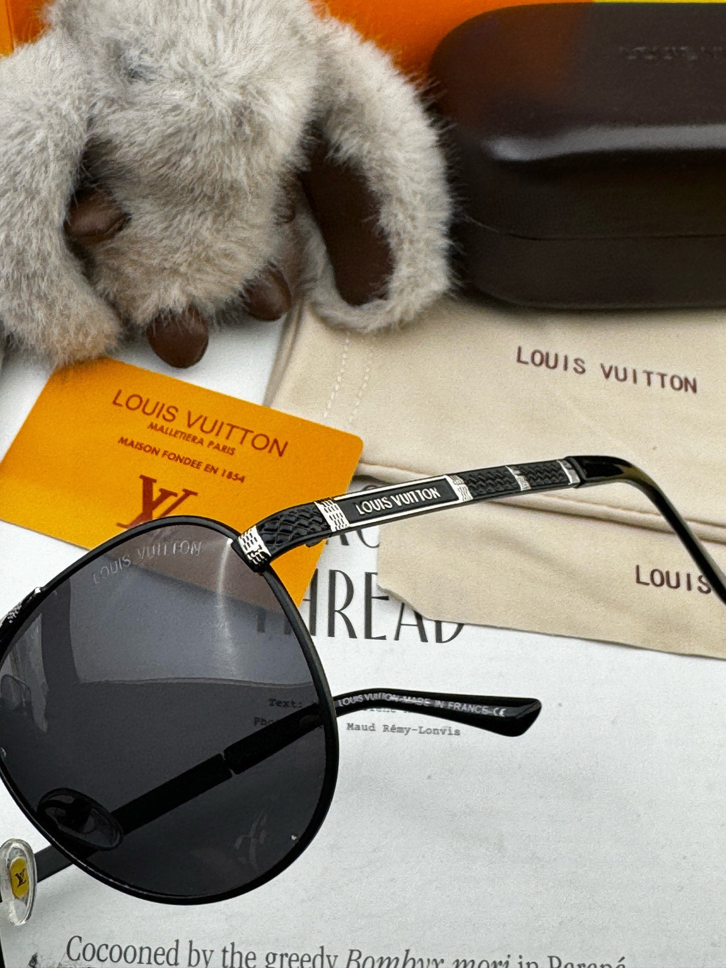 PILOT SUNGLASSES L66 IN BLACK METAL - Small