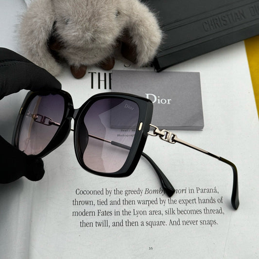 MONTAIGNE SUNGLASS CD9750 IN ACETATE - Black/Grey Smoke