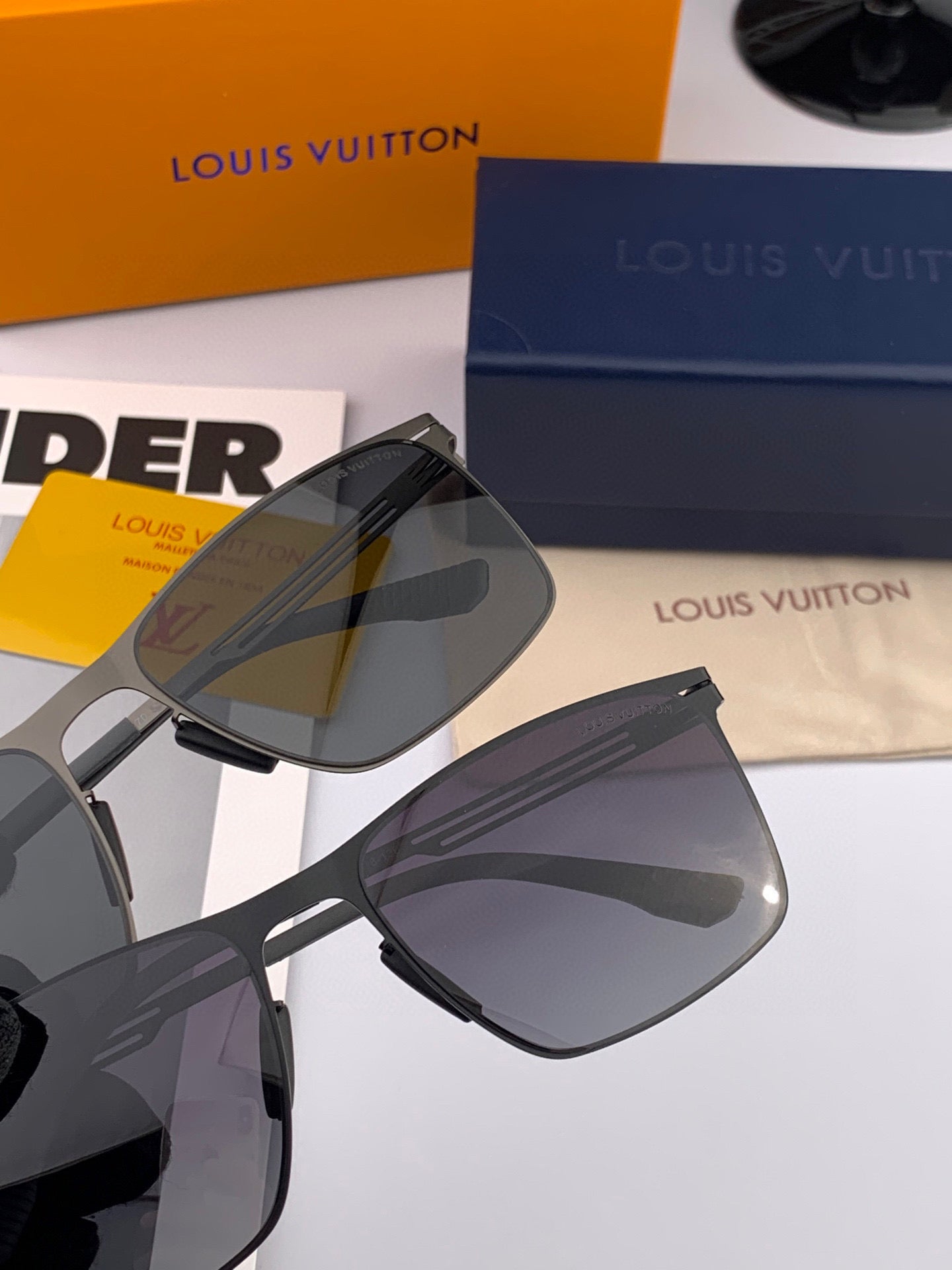 RECTANGULAR SUNGLASSES L169 IN METAL - Black