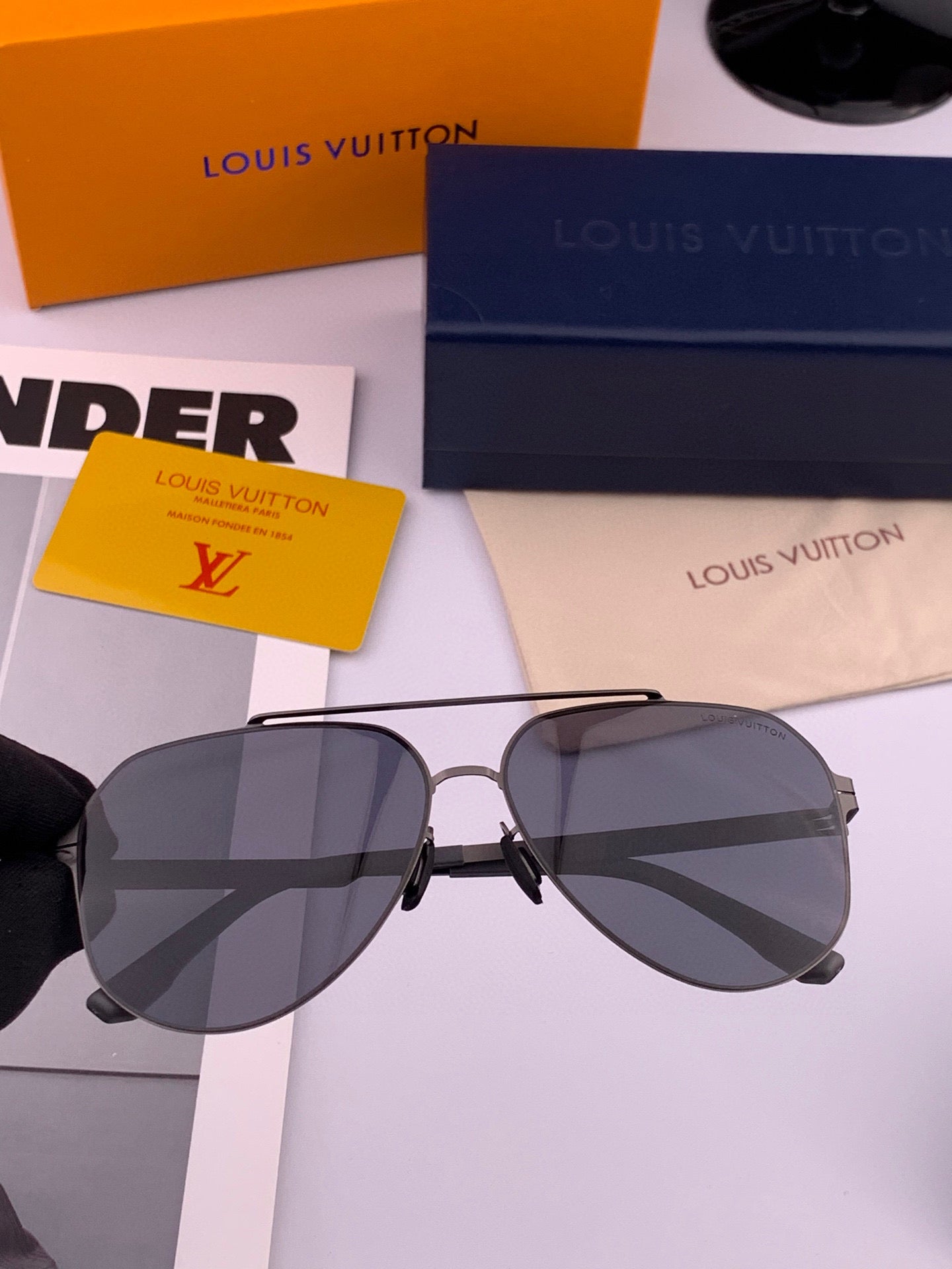 PILOT SUNGLASSES L311 IN METAL - Small
