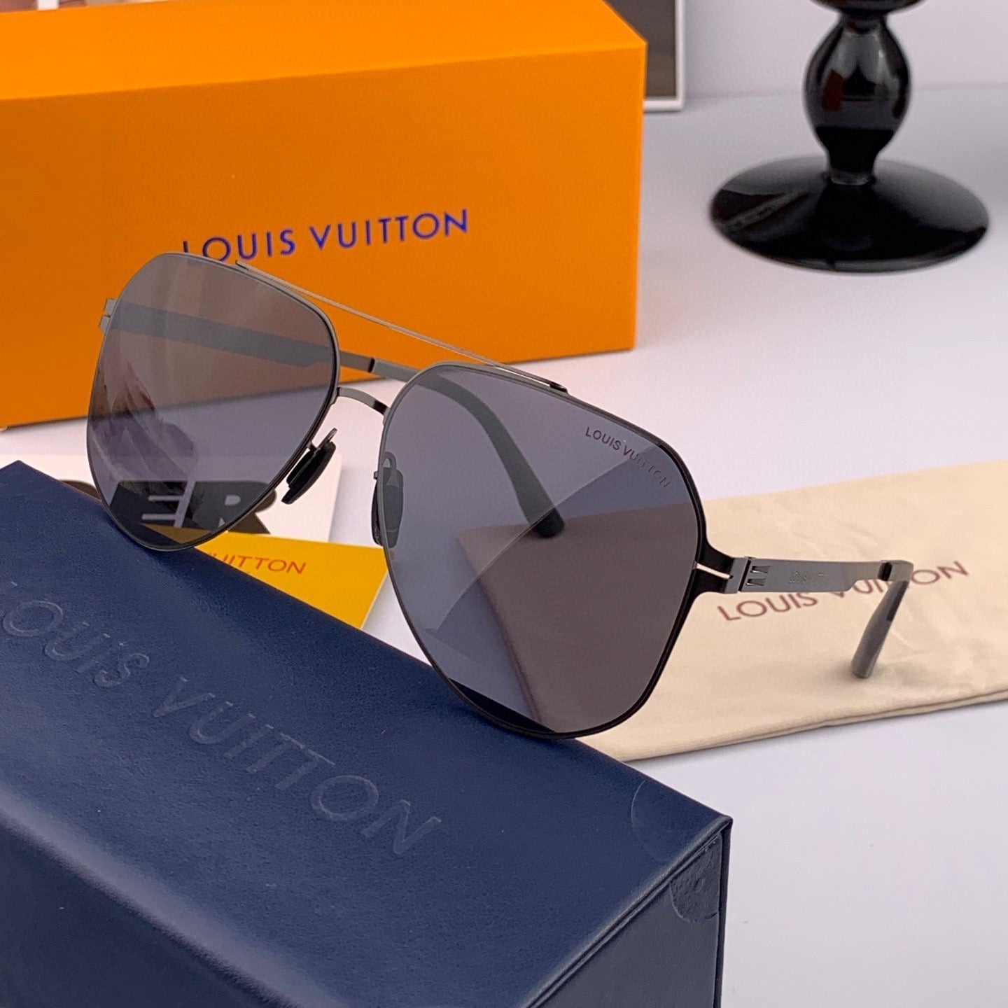 PILOT SUNGLASSES L311 IN METAL - Small