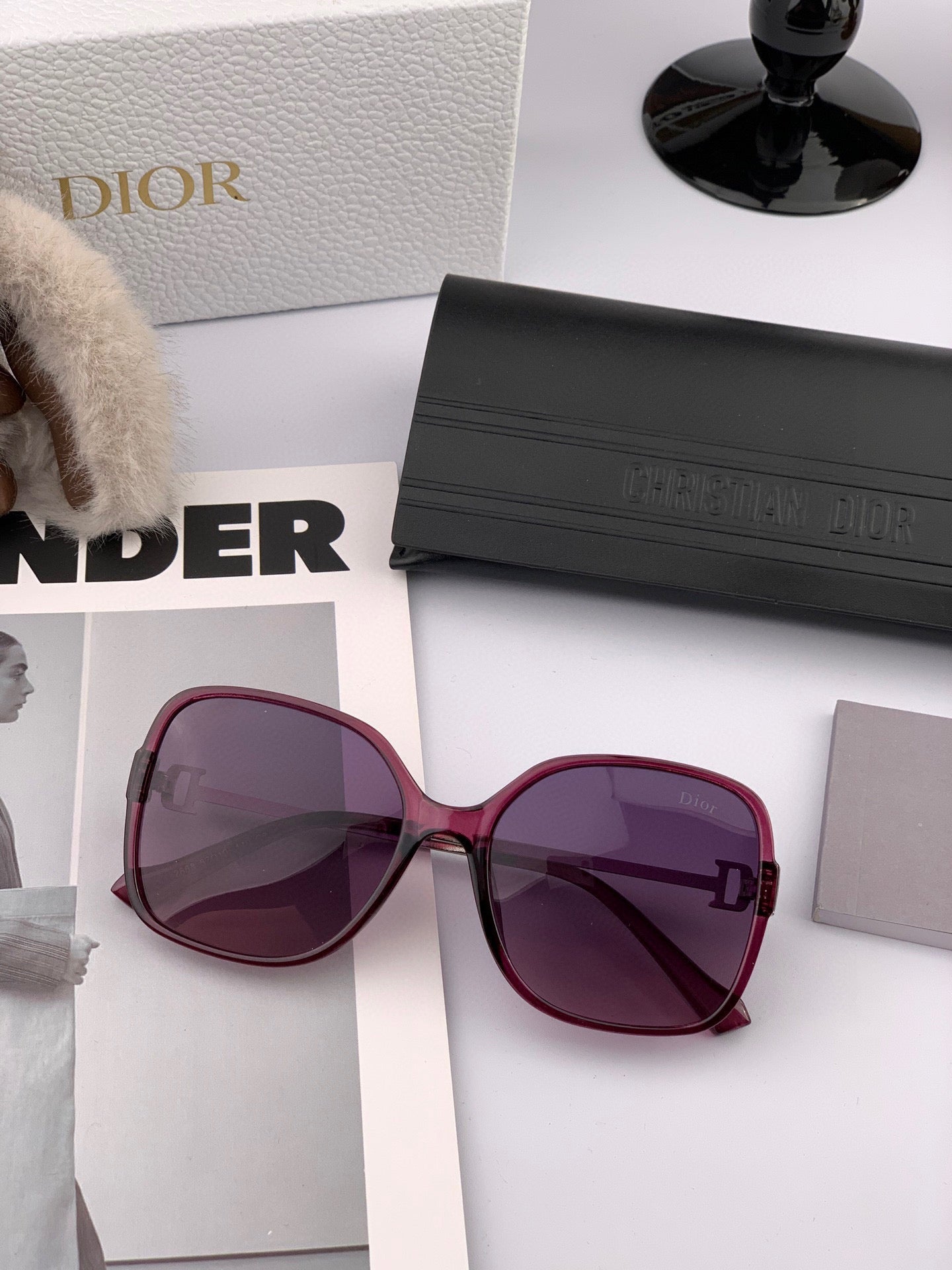 MONTAIGNE SUNGLASS D8266 IN METAL - Red