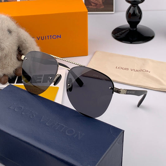 PILOT SUNGLASSES L780664 IN METAL BLACK LENSES - Silver