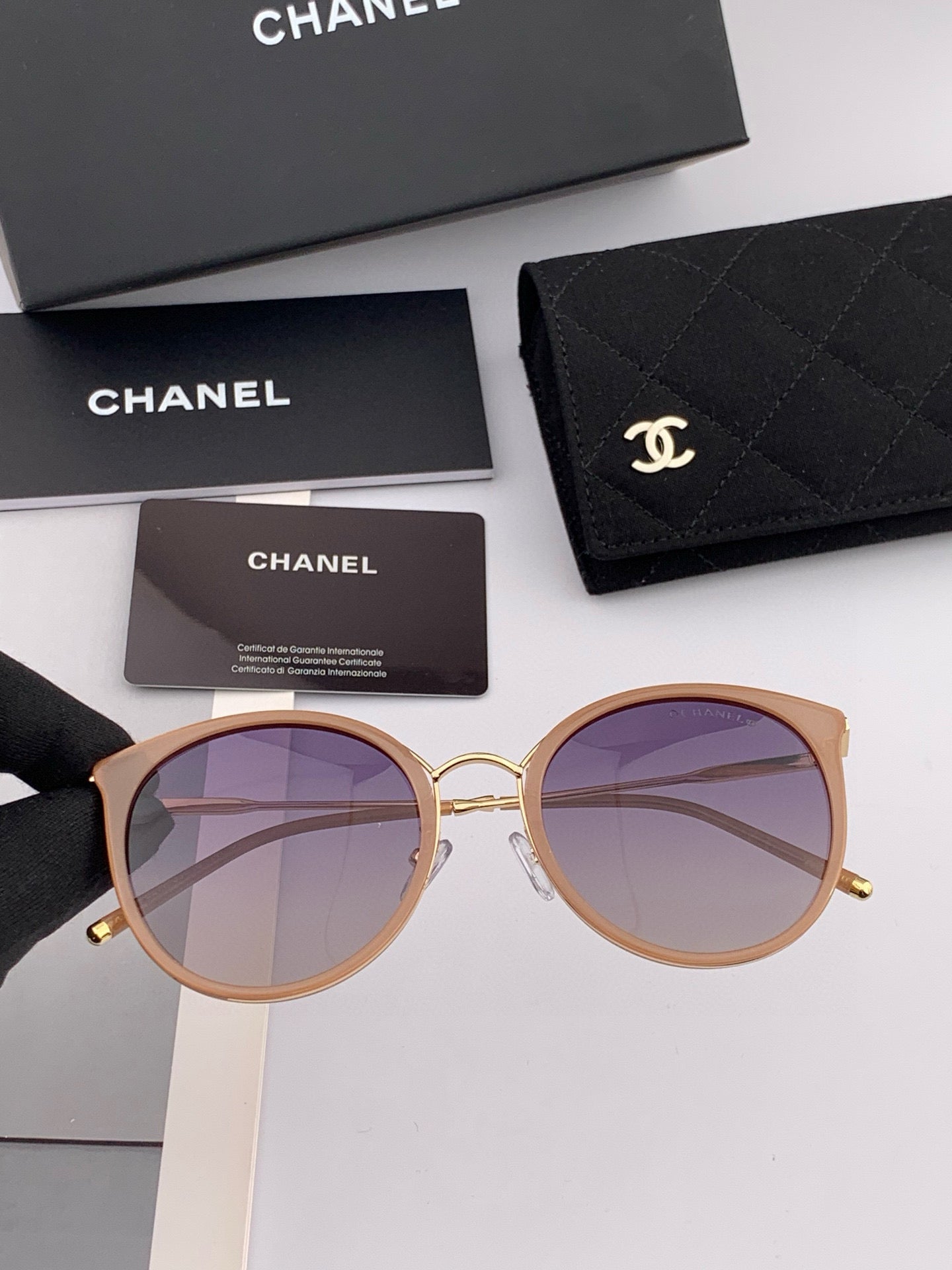 CAT EYE SUNGLASSES CH7827 IN ACETATE FRAME METAL - White