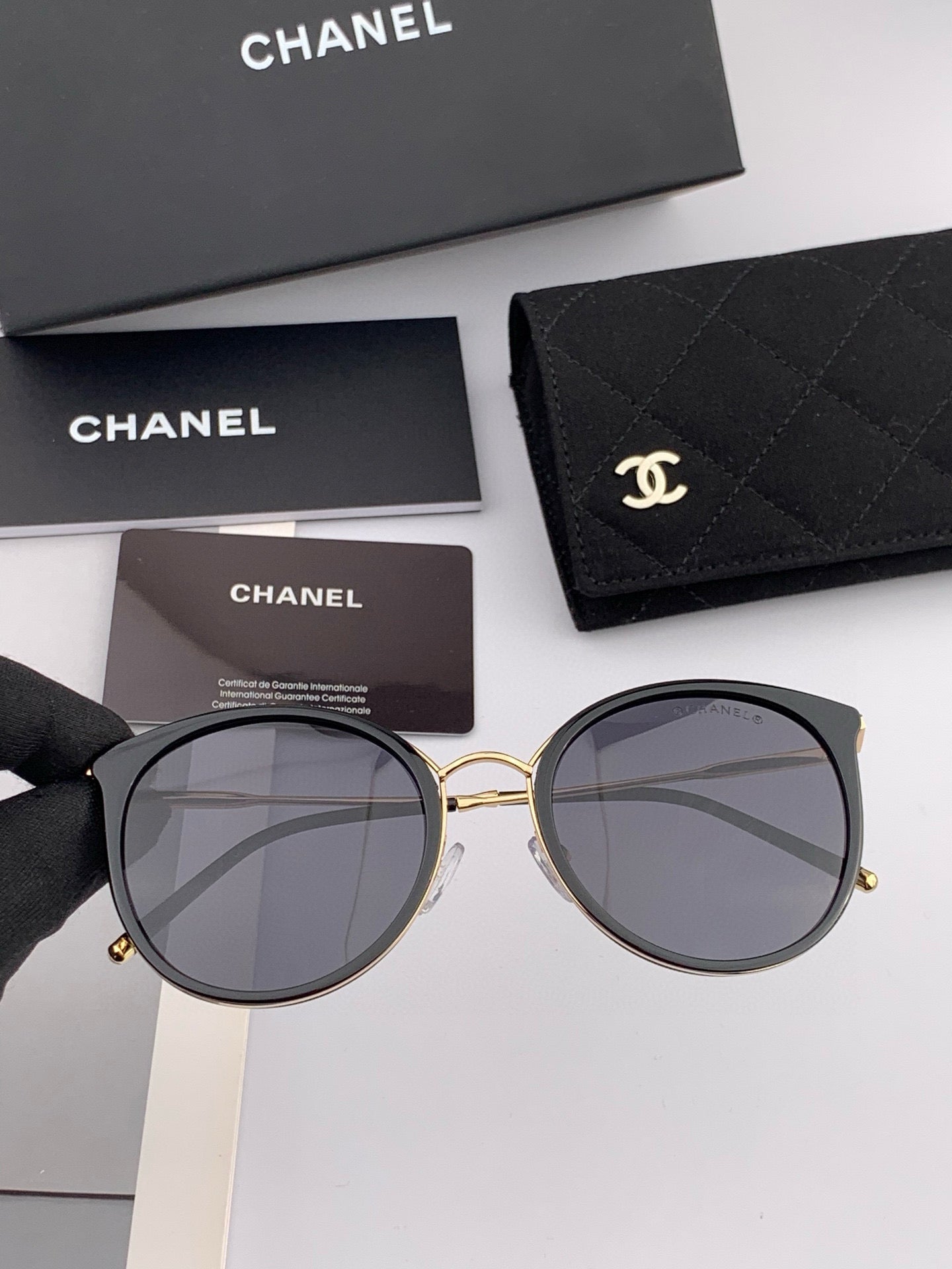 CAT EYE SUNGLASSES CH7827 IN ACETATE FRAME METAL - White