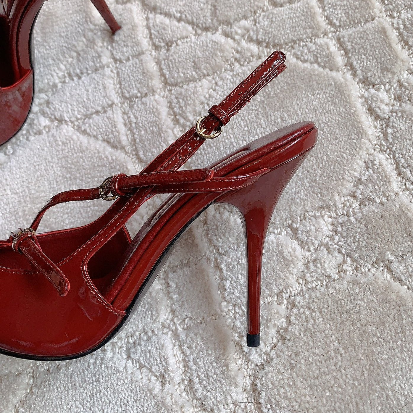 Slingback Ruby Leather With Stylized Cross Straps - High heels - 34