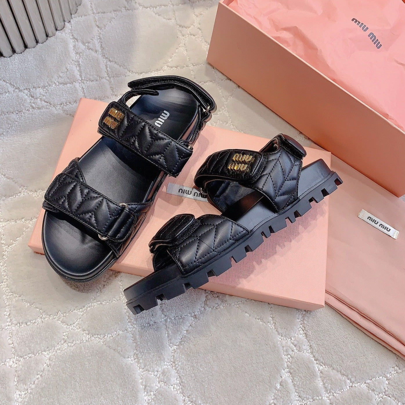 Sandals Black Sheepskin With Horizontal Straps - 35