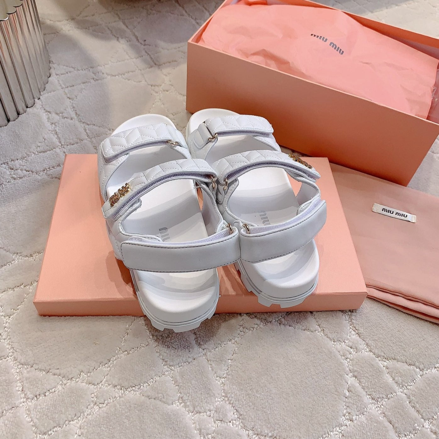 Sandals White Sheepskin With Horizontal Straps - 35