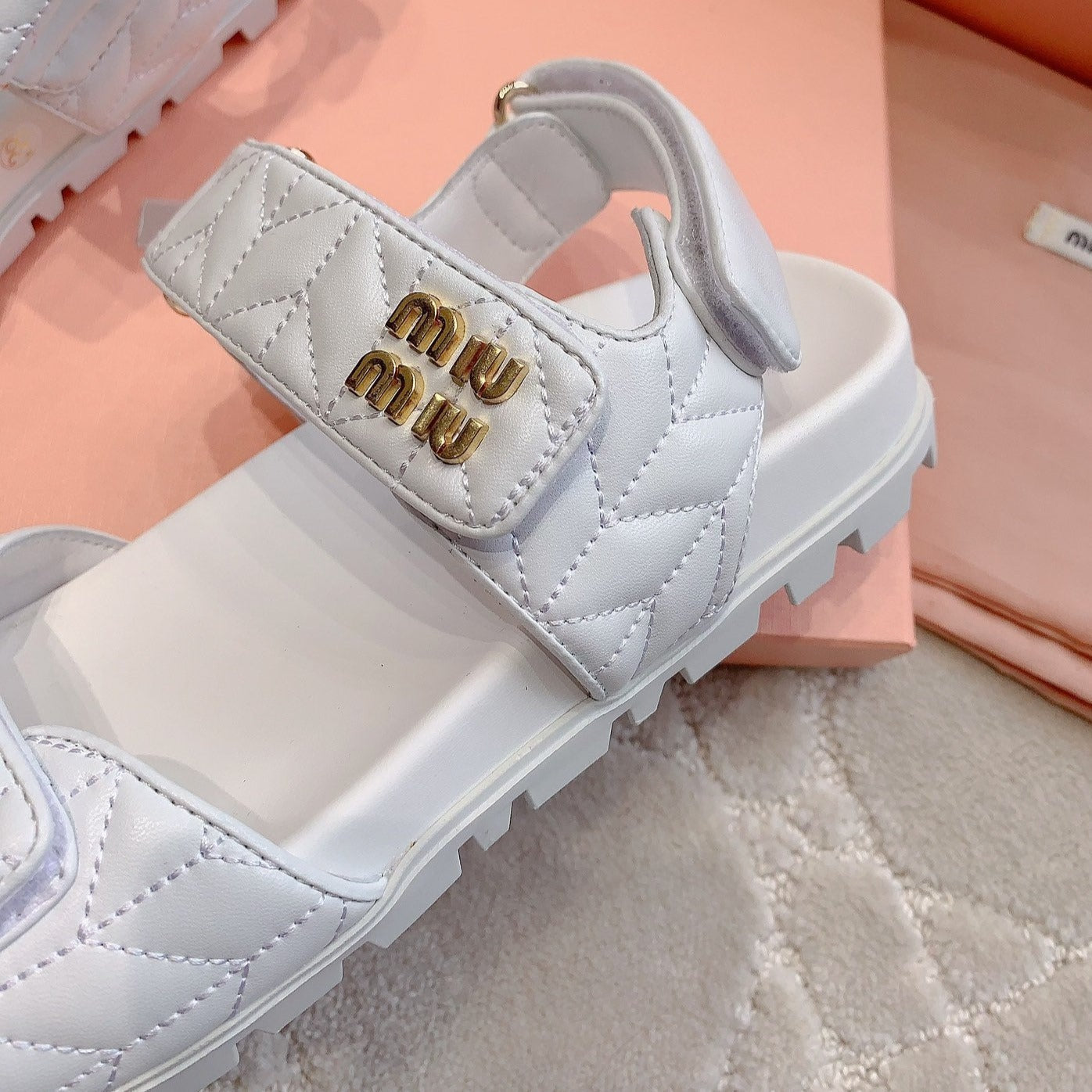 Sandals White Sheepskin With Horizontal Straps - 35
