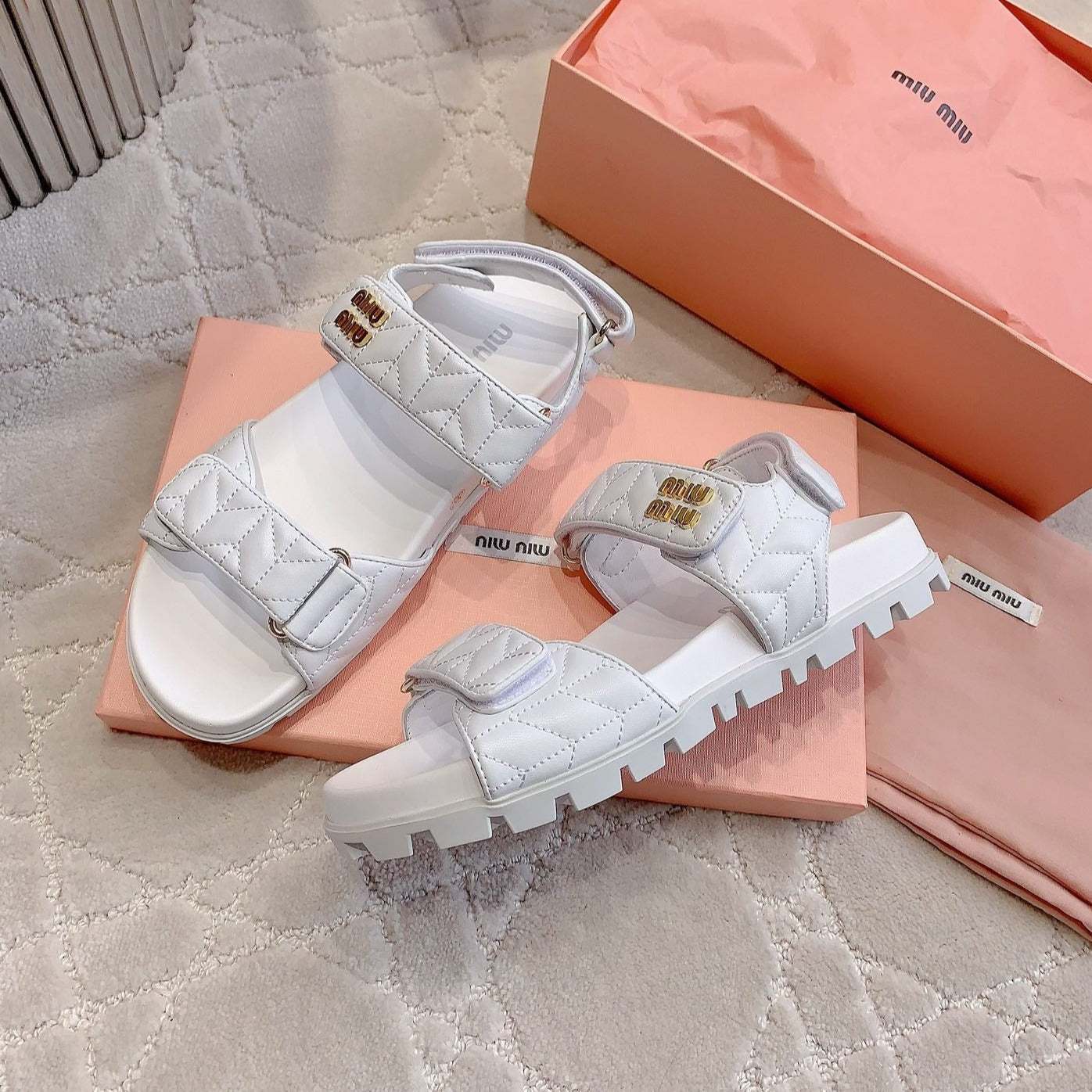 Sandals White Sheepskin With Horizontal Straps - 35