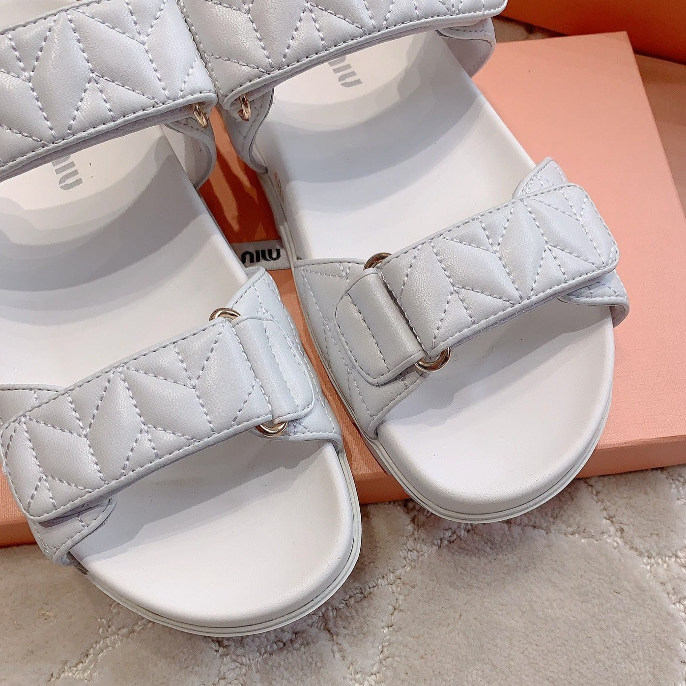 Sandals White Sheepskin With Horizontal Straps - 35