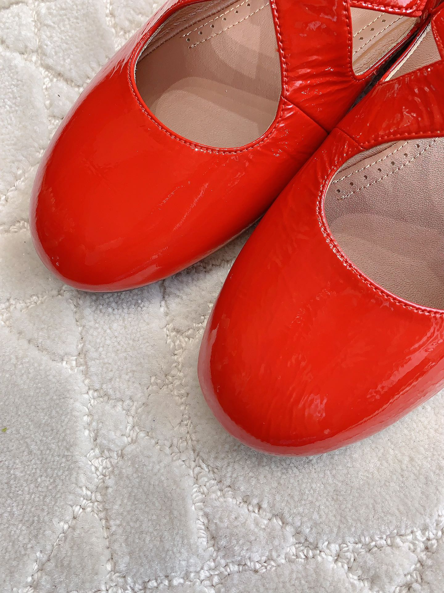 ALAIA CRISS CROSS BALLET FLAT IN CANDY RED LAMBSKIN WITH SILVER HARDWARE - 35