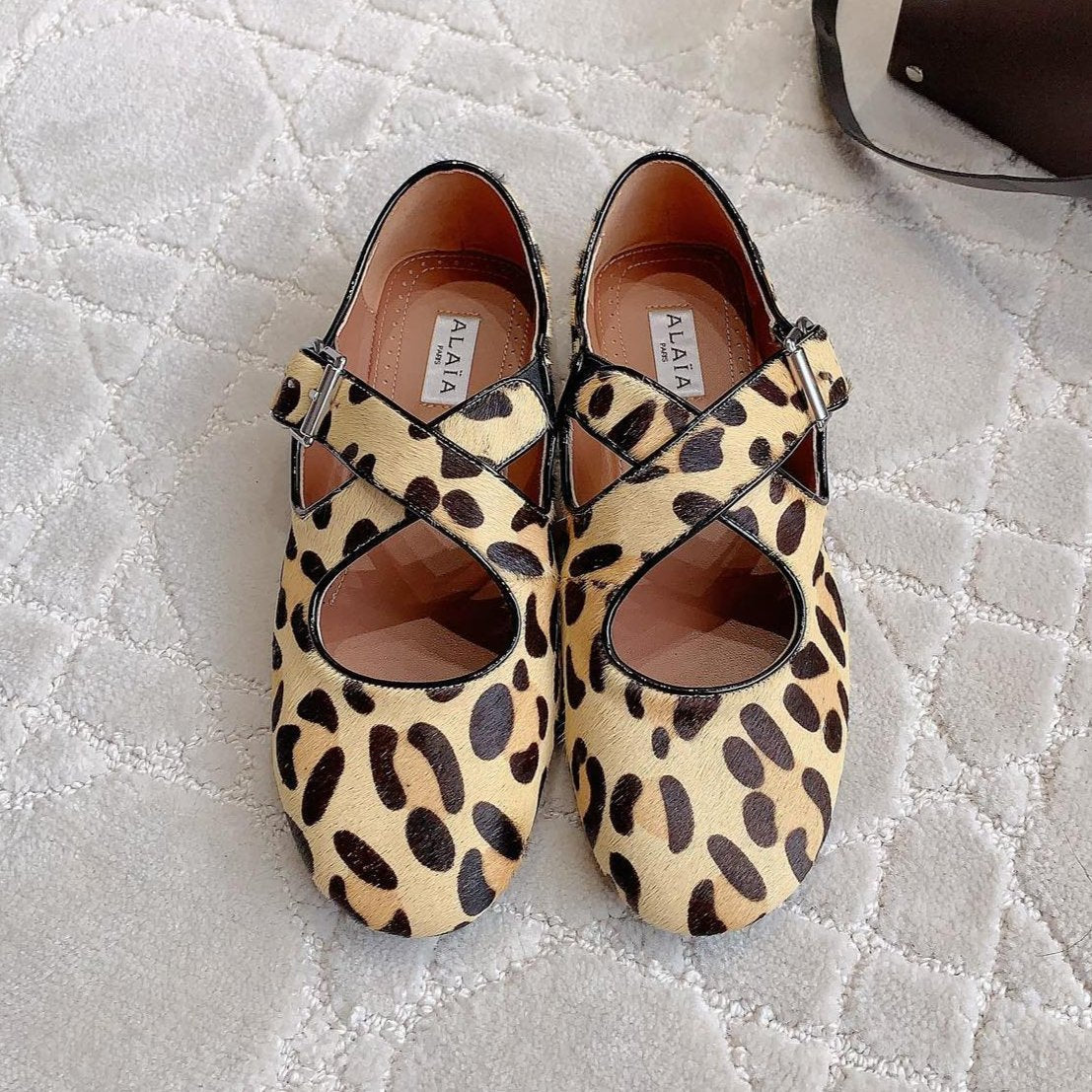ALAIA CRISS CROSS BALLET FLAT IN LEOPARD LAMBSKIN WITH SILVER HARDWARE - 35