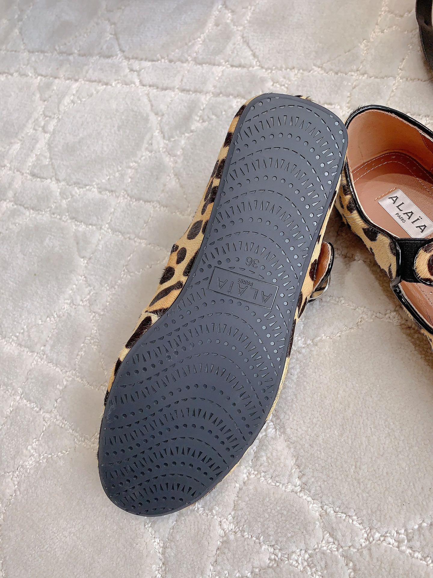 ALAIA CRISS CROSS BALLET FLAT IN LEOPARD LAMBSKIN WITH SILVER HARDWARE - 35