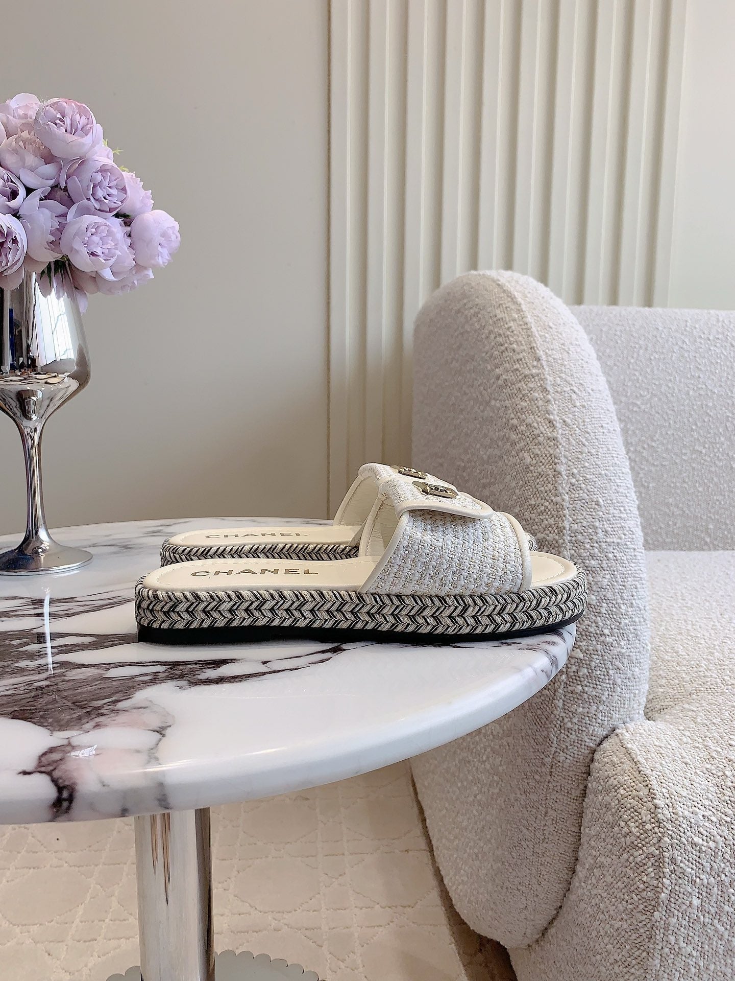 PLATFORM SLIPPERS IN WHITE WOOL AND LAMBSKIN - 35
