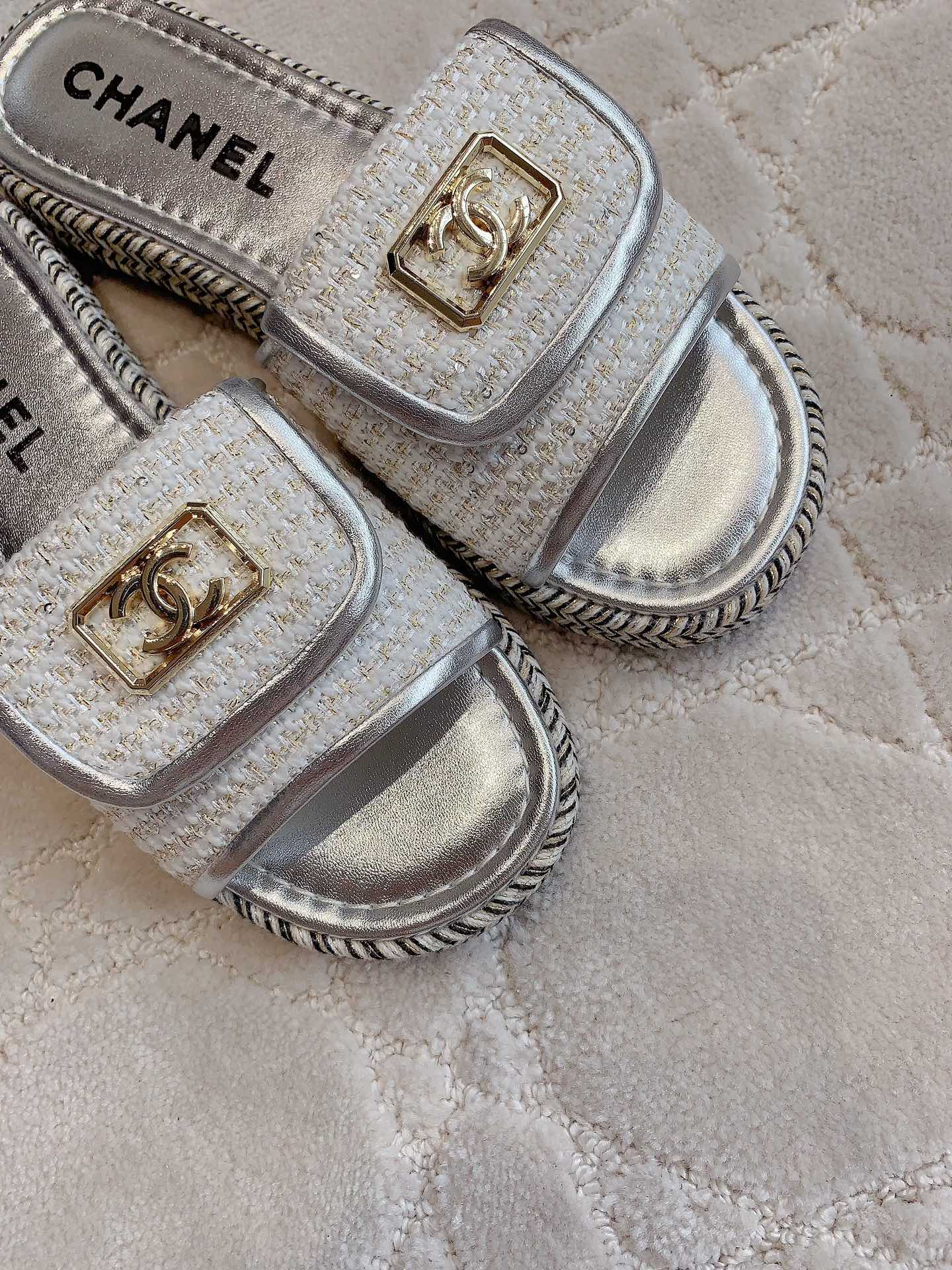 PLATFORM SLIPPERS IN SILVER WOOL AND LAMBSKIN - 35