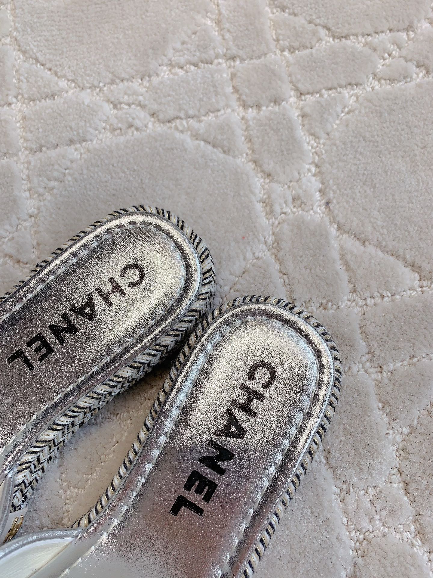 PLATFORM SLIPPERS IN SILVER WOOL AND LAMBSKIN - 35