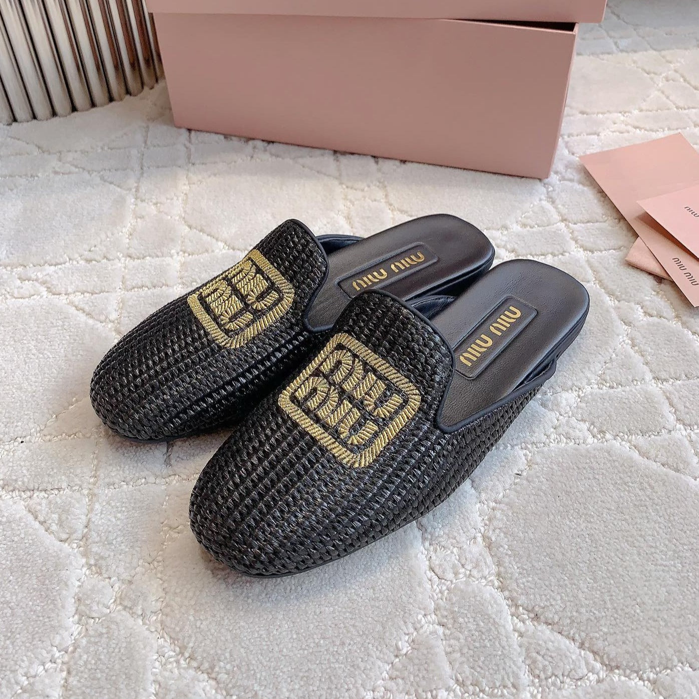 MULES SLIPPERS BLACK STRAW WOVEN - 35