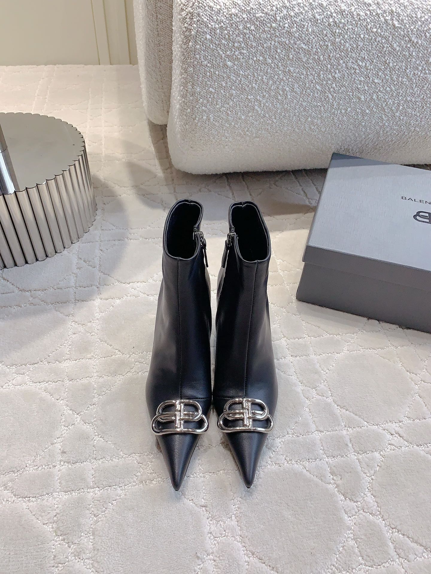 POINTED-TOE HIGH HEEL BOOTS IN BLACK SMOOTH LAMBSKIN - 34