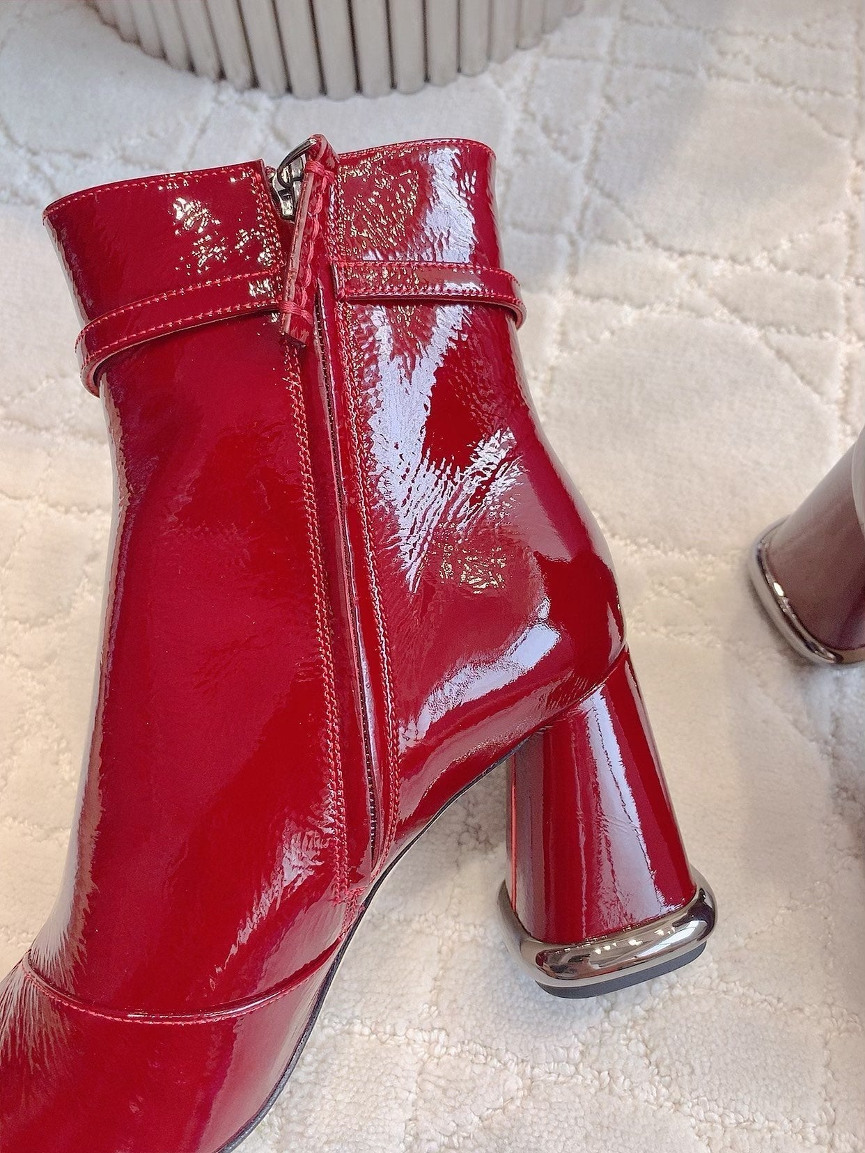VIV' PODIUM BOOTIES IN RED GLOSSY LAMBSKIN - 35