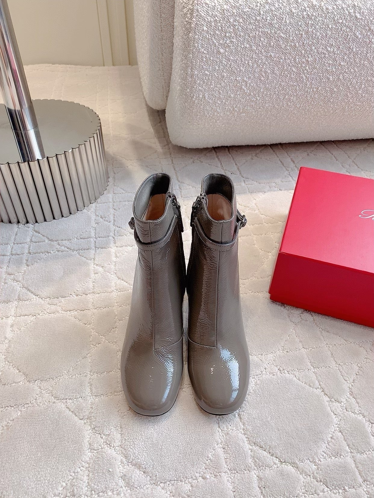 VIV' PODIUM BOOTIES IN GREY GLOSSY LAMBSKIN - 35