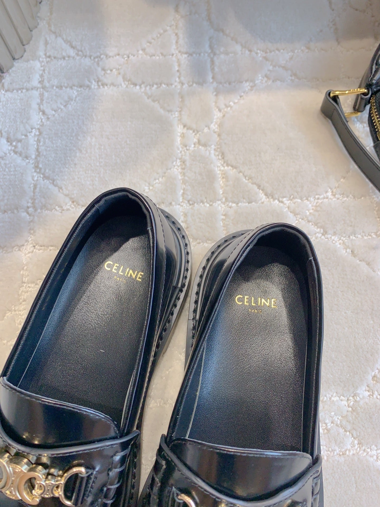 CHANEL 25S ARC DE TRIOMPHE LOAFERS IN BLACK SHINY CALFSKIN GOLD HARDWARE - 35
