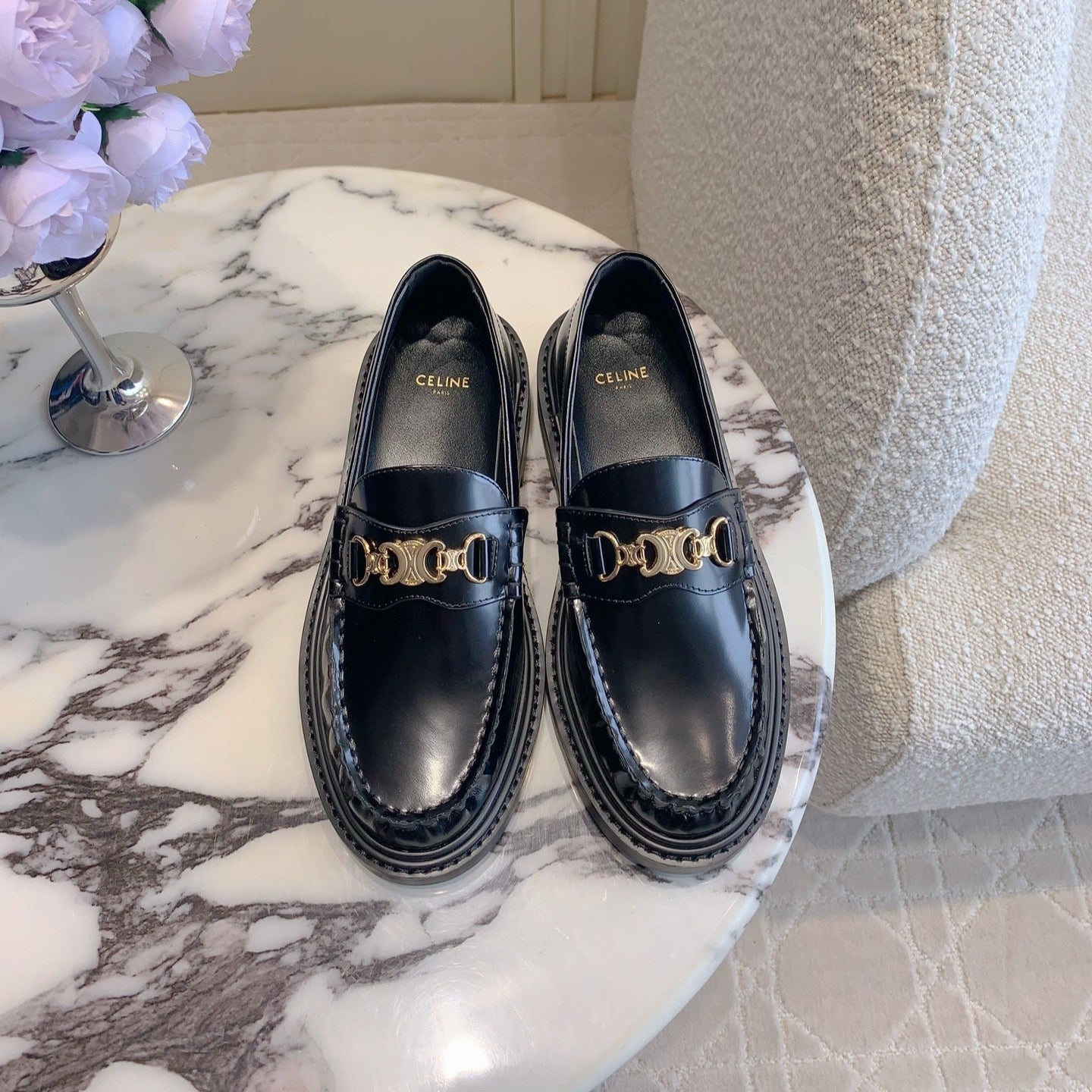 CHANEL 25S ARC DE TRIOMPHE LOAFERS IN BLACK SHINY CALFSKIN GOLD HARDWARE - 35