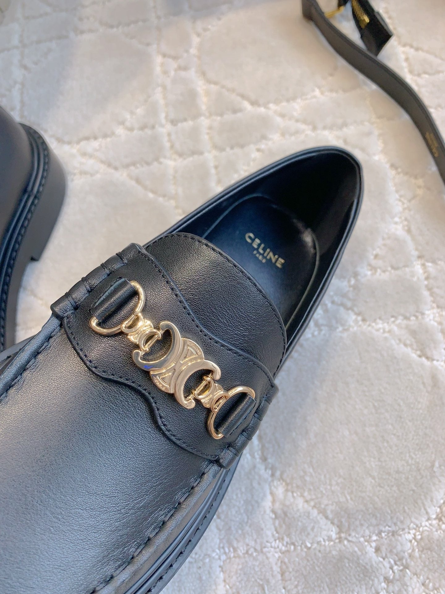 CHANEL 25S ARC DE TRIOMPHE LOAFERS IN BLACK CALFSKIN GOLD HARDWARE - 35