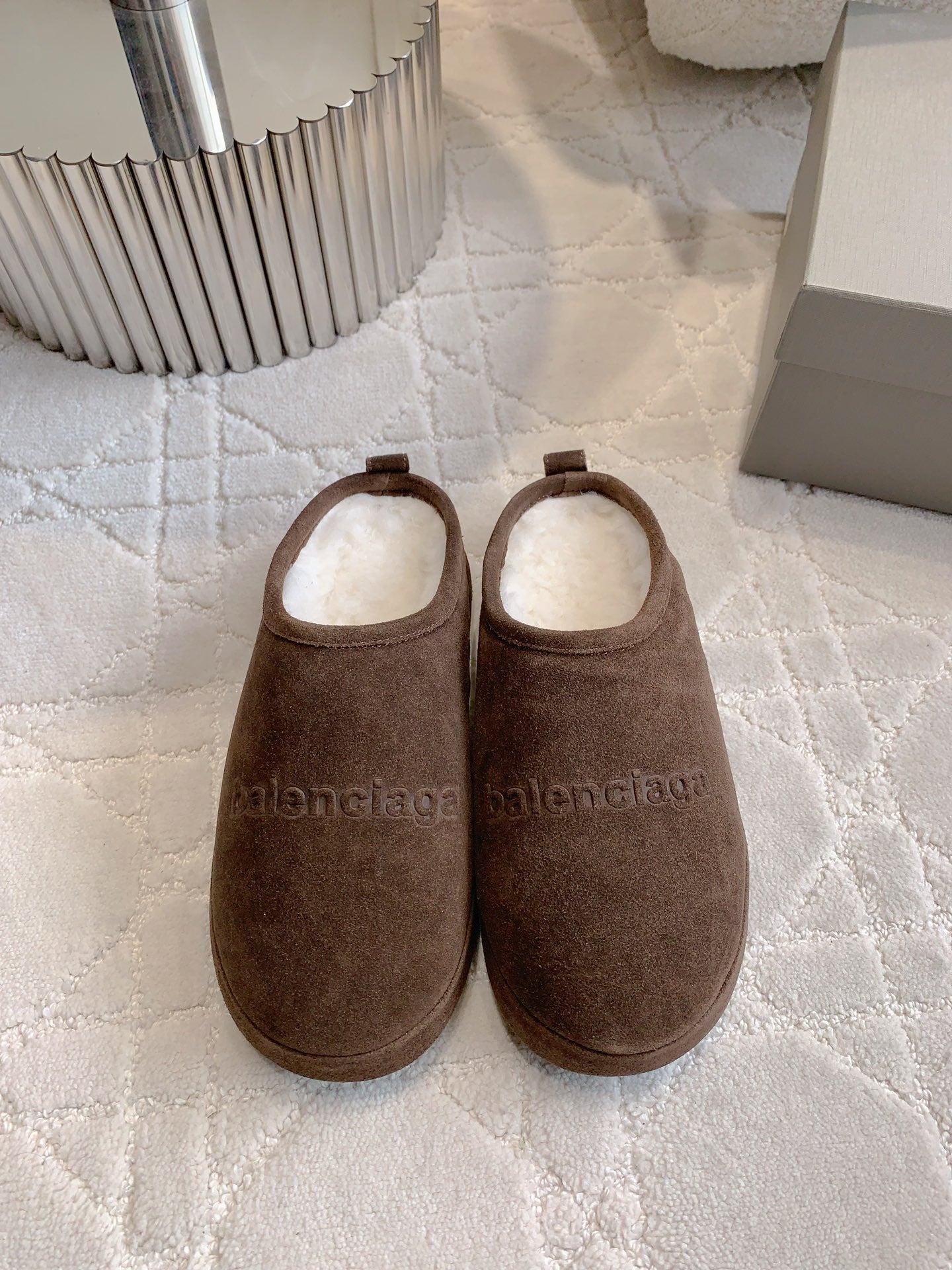 ALASKA SLIPPER IN CHOCOLATE SUEDE - 35