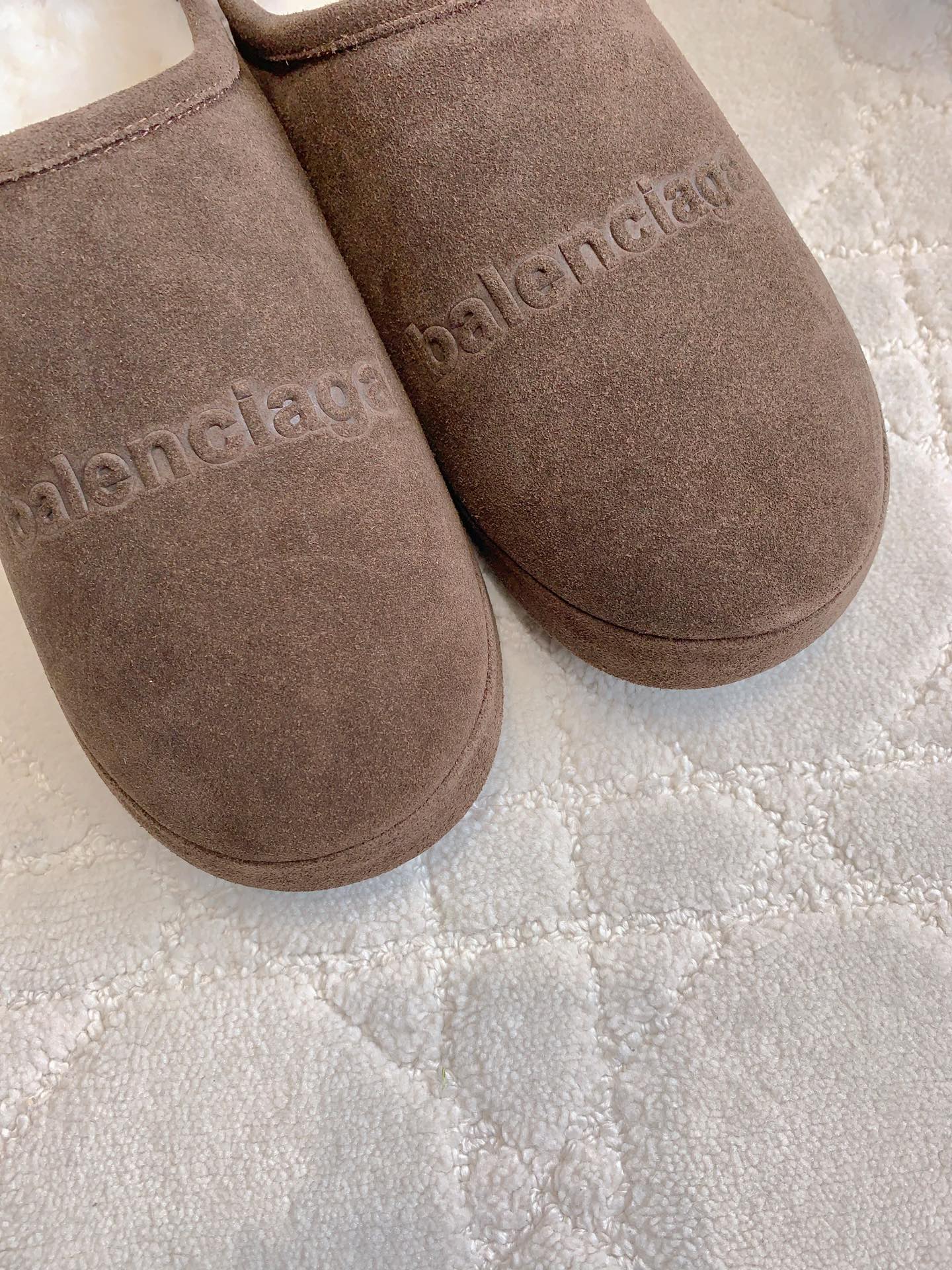 ALASKA SLIPPER IN CHOCOLATE SUEDE - 35