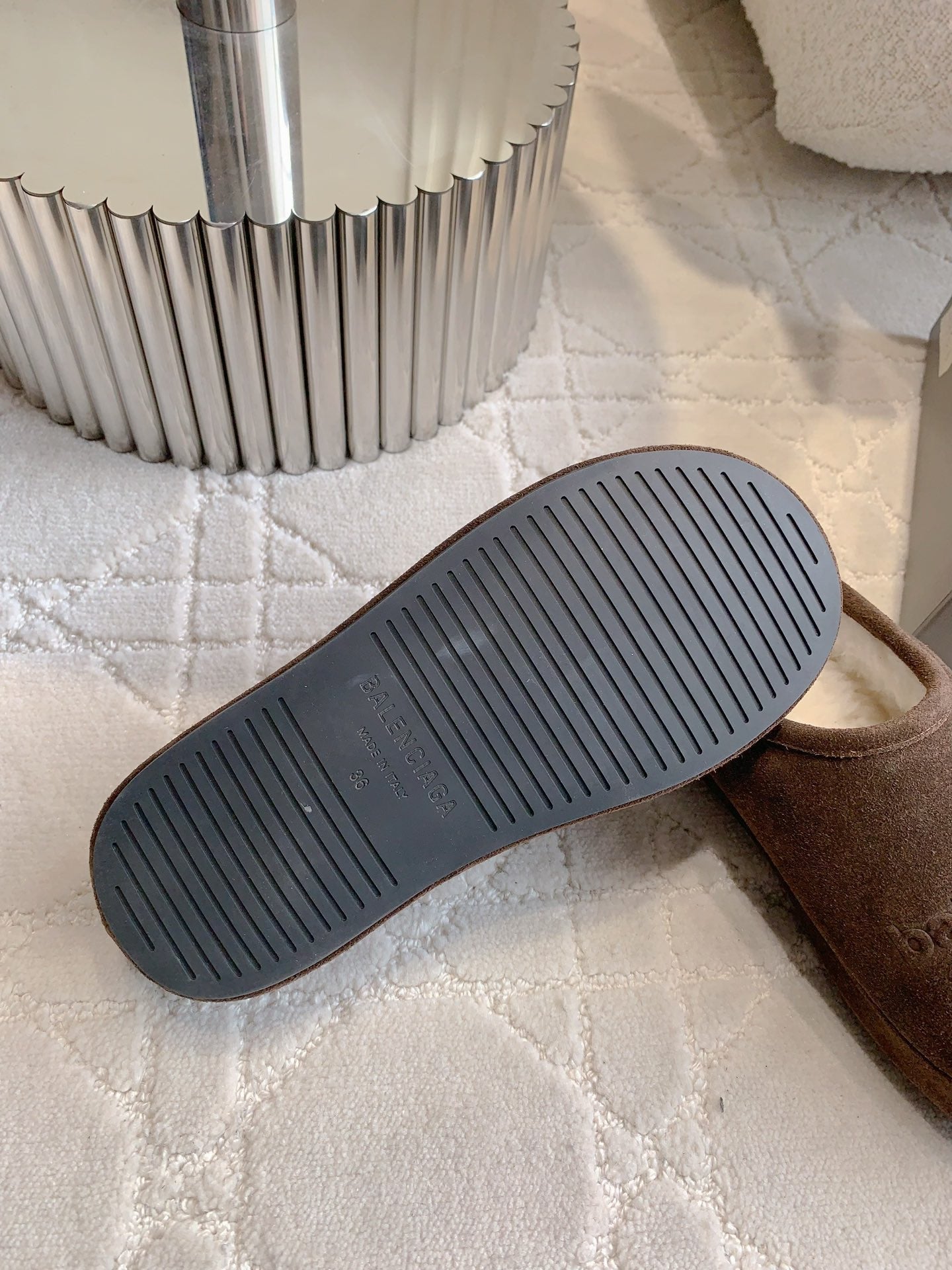ALASKA SLIPPER IN CHOCOLATE SUEDE - 35