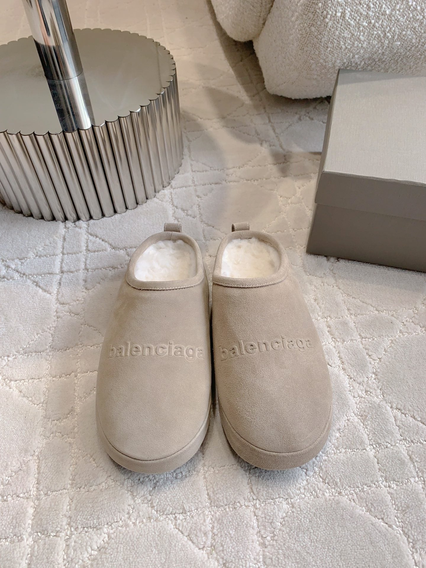 ALASKA SLIPPER IN BEIGE SUEDE - 35