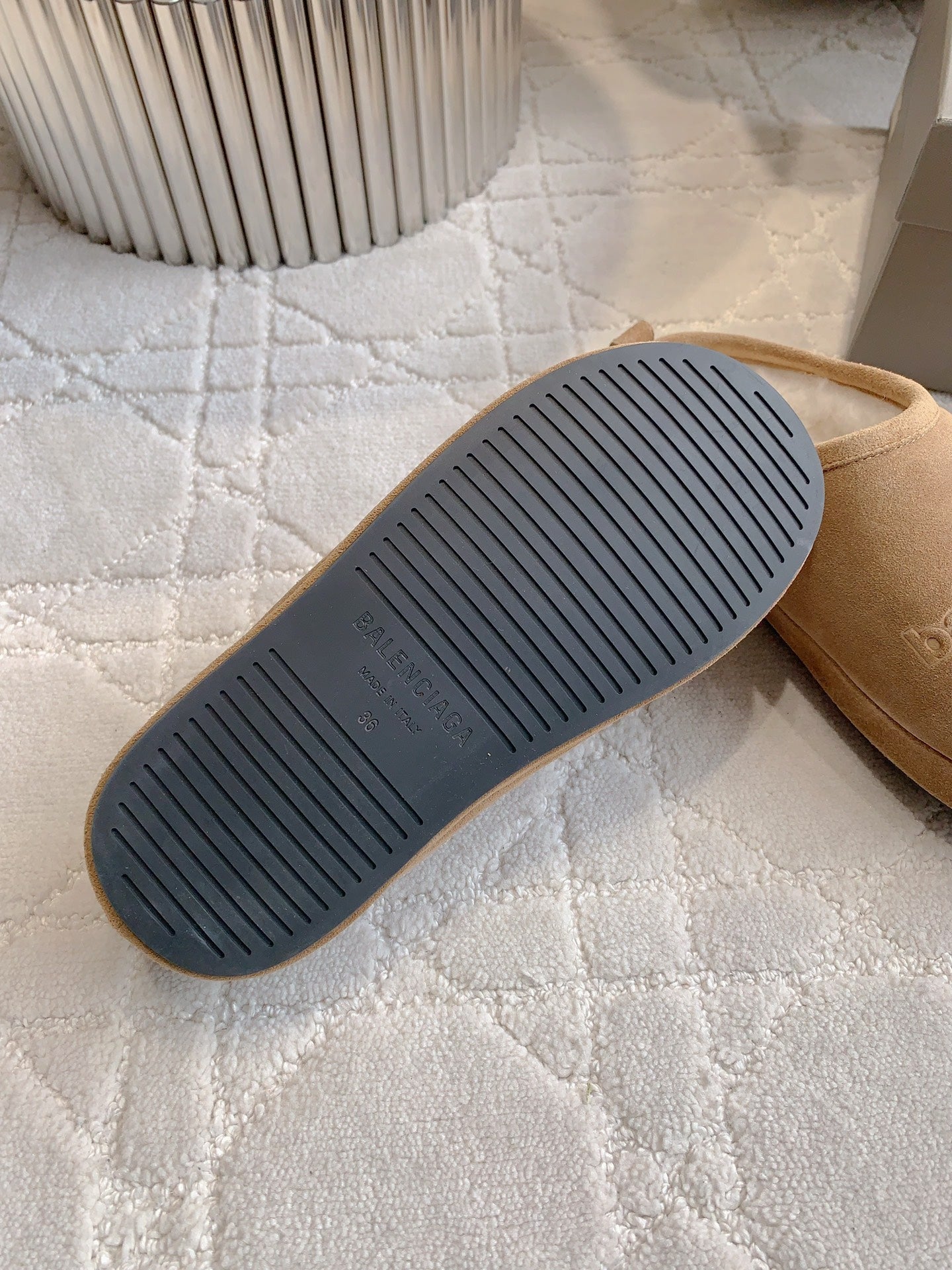 ALASKA SLIPPER IN CAMEL BROWN SUEDE - 35