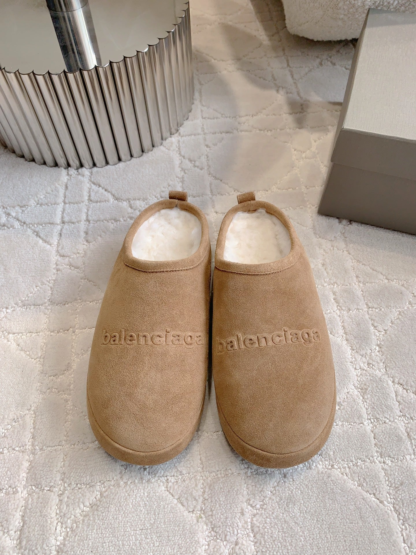 ALASKA SLIPPER IN CAMEL BROWN SUEDE - 35