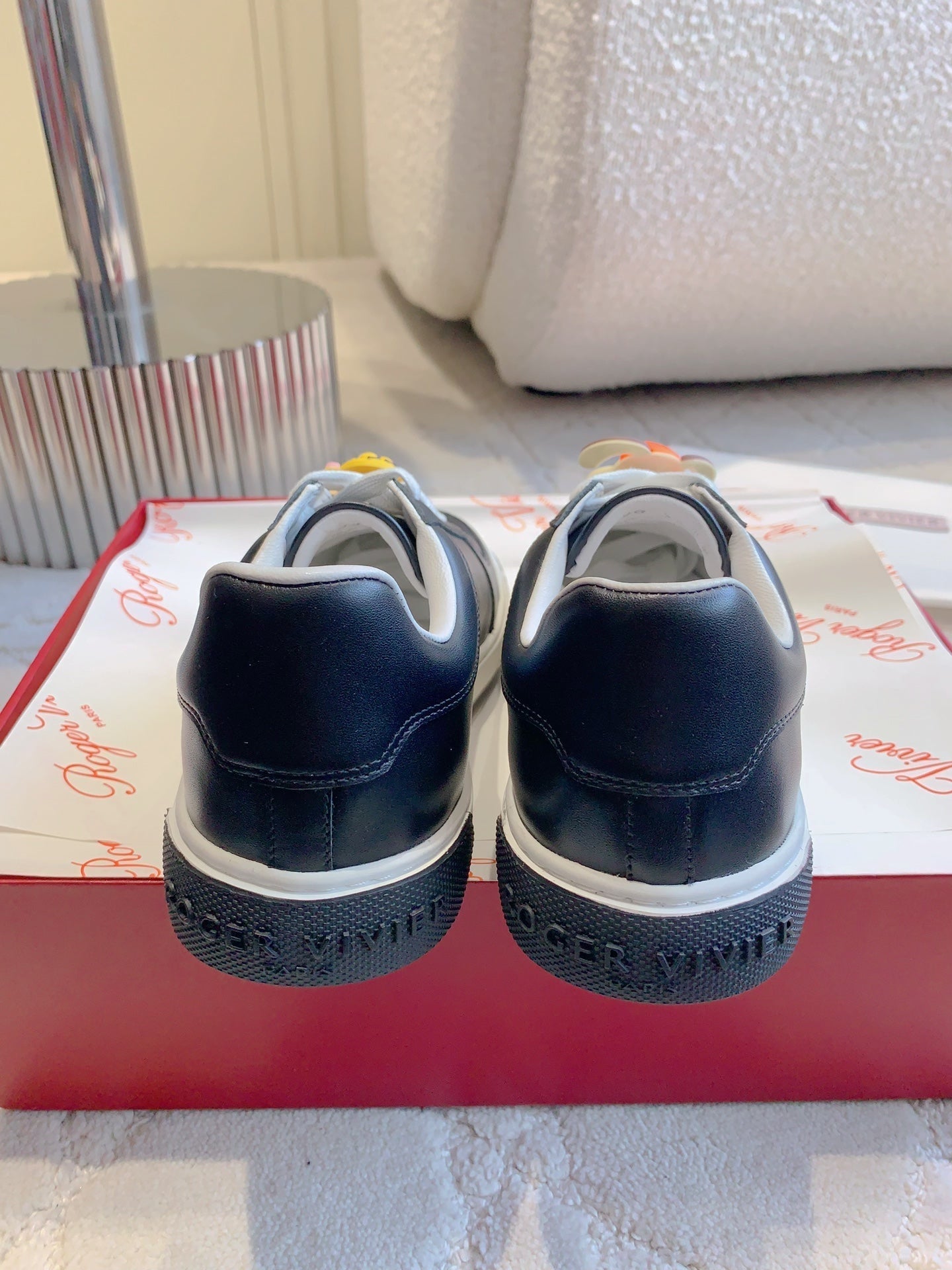 VIV' SKATE SNEAKERS IN BLACK CALFSKIN CARTOON CHARMS - 34