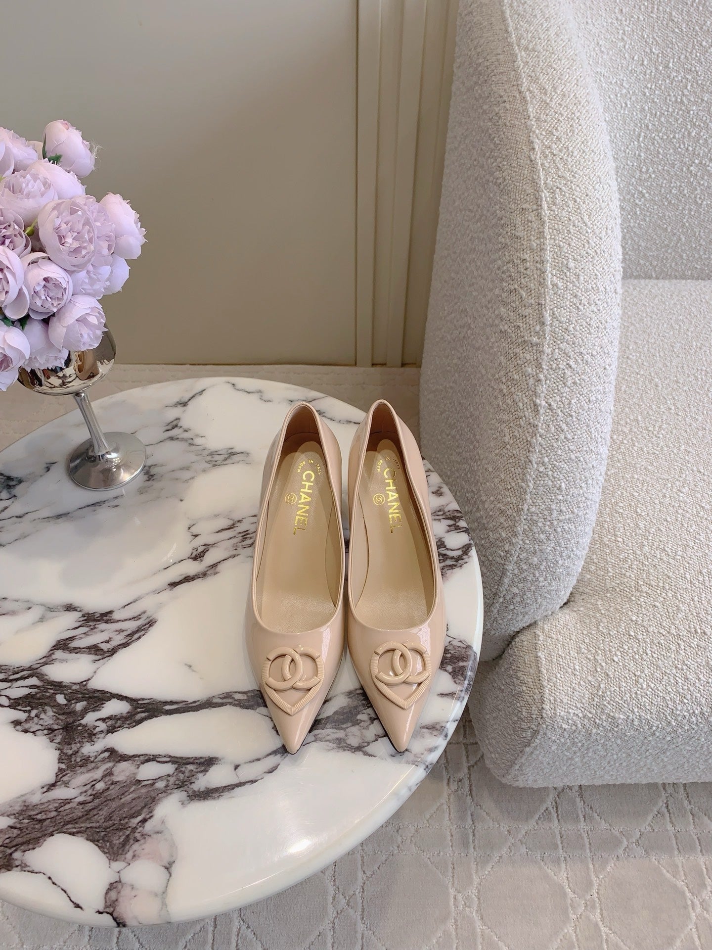 HIGH PUMP 65 MM IN BEIGE CREAM PATENT CALFSKIN - 35