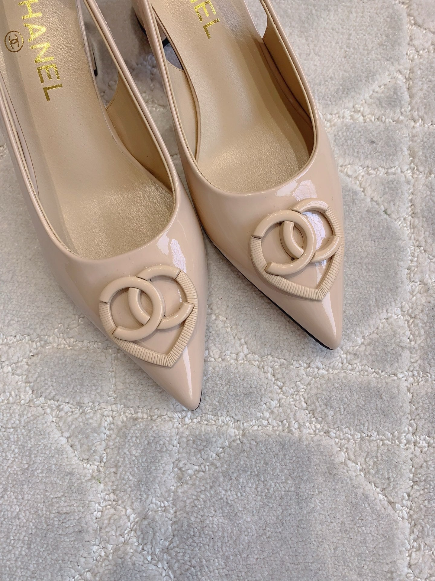 HIGH SLINGBACKS 65 MM IN BEIGE CREAM PATENT CALFSKIN - 35