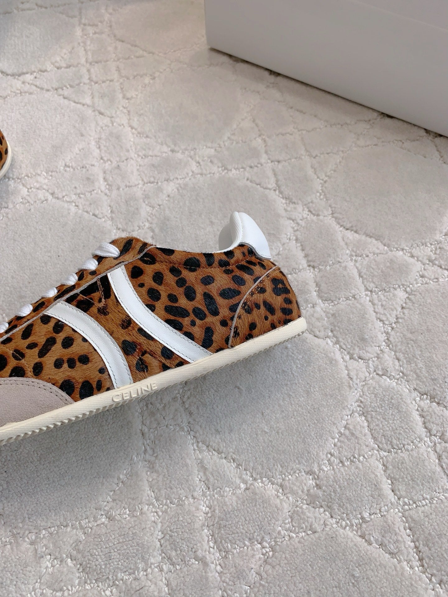 CELINE 25S JOGGER LOW LACE UP SNEAKER IN LEOPARD PRINT CALFSKIN AND SUEDE - 39