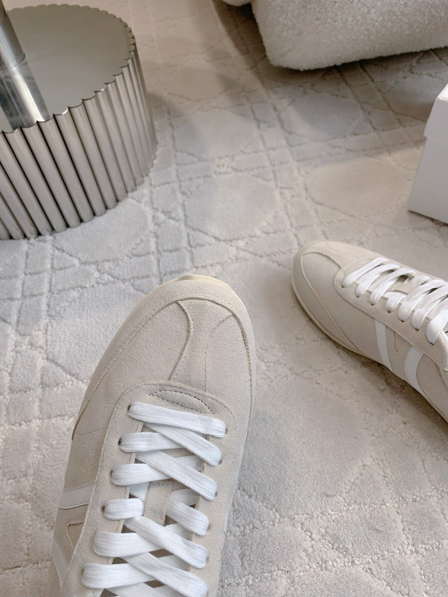 CELINE 25S JOGGER LOW LACE UP SNEAKER IN LIGHT GRAY CALFSKIN AND SUEDE - 39