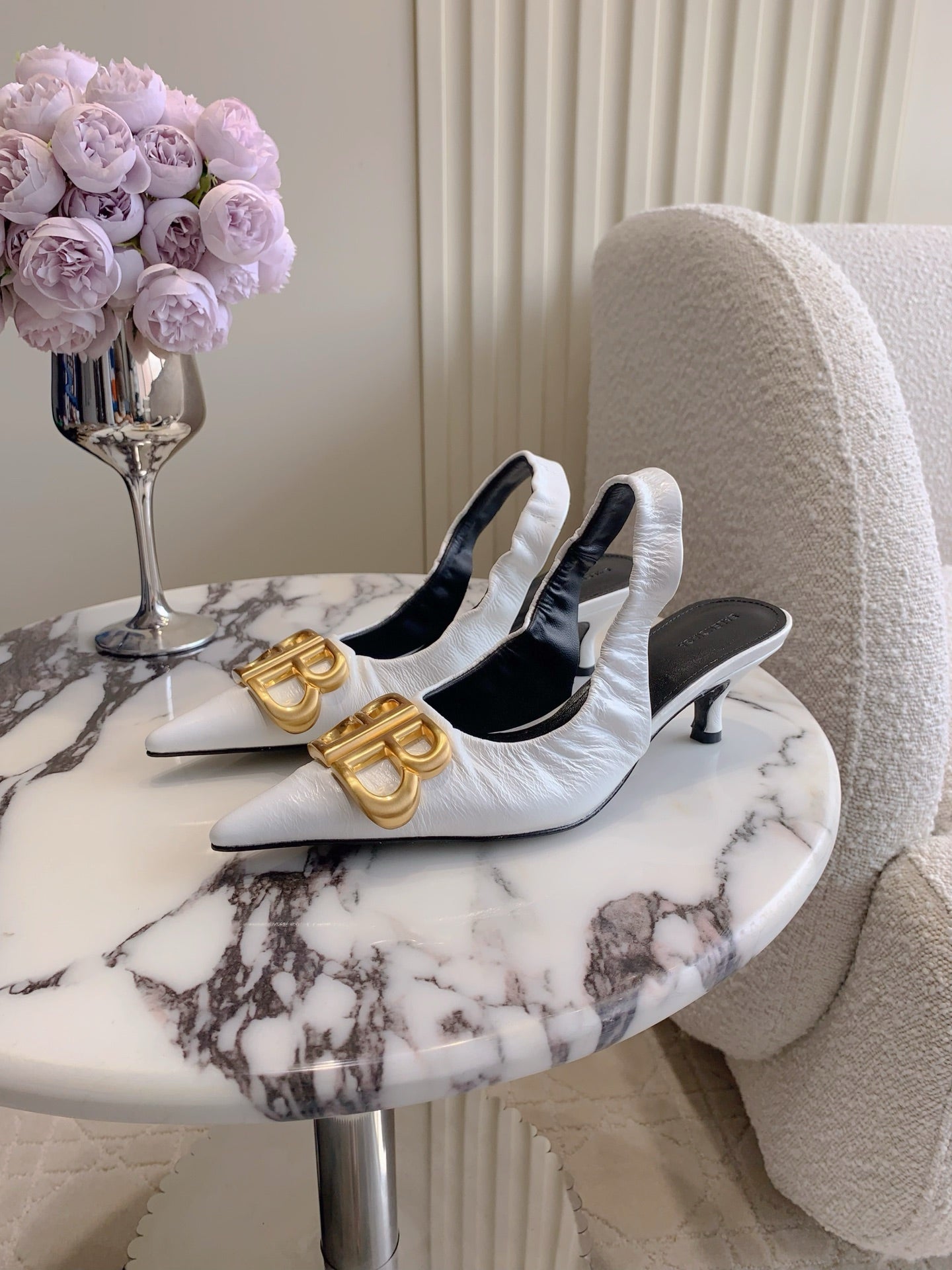 BALENCIAGA 25S HIGH SLINGBACK 35 MM IN WHITE LAMBSKIN WITH GOLD HARDWARE - 34